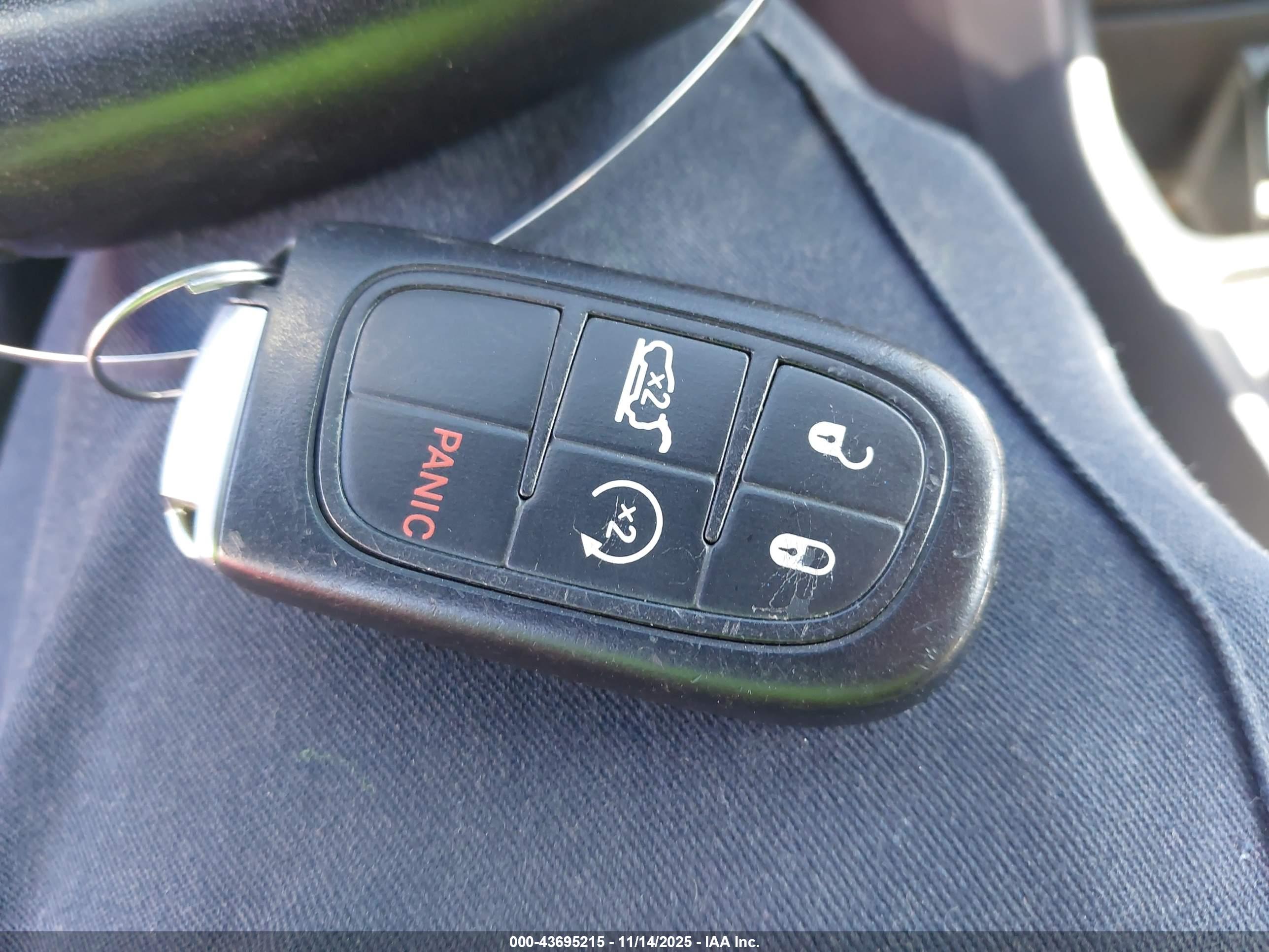 JEEP CHEROKEE image 11