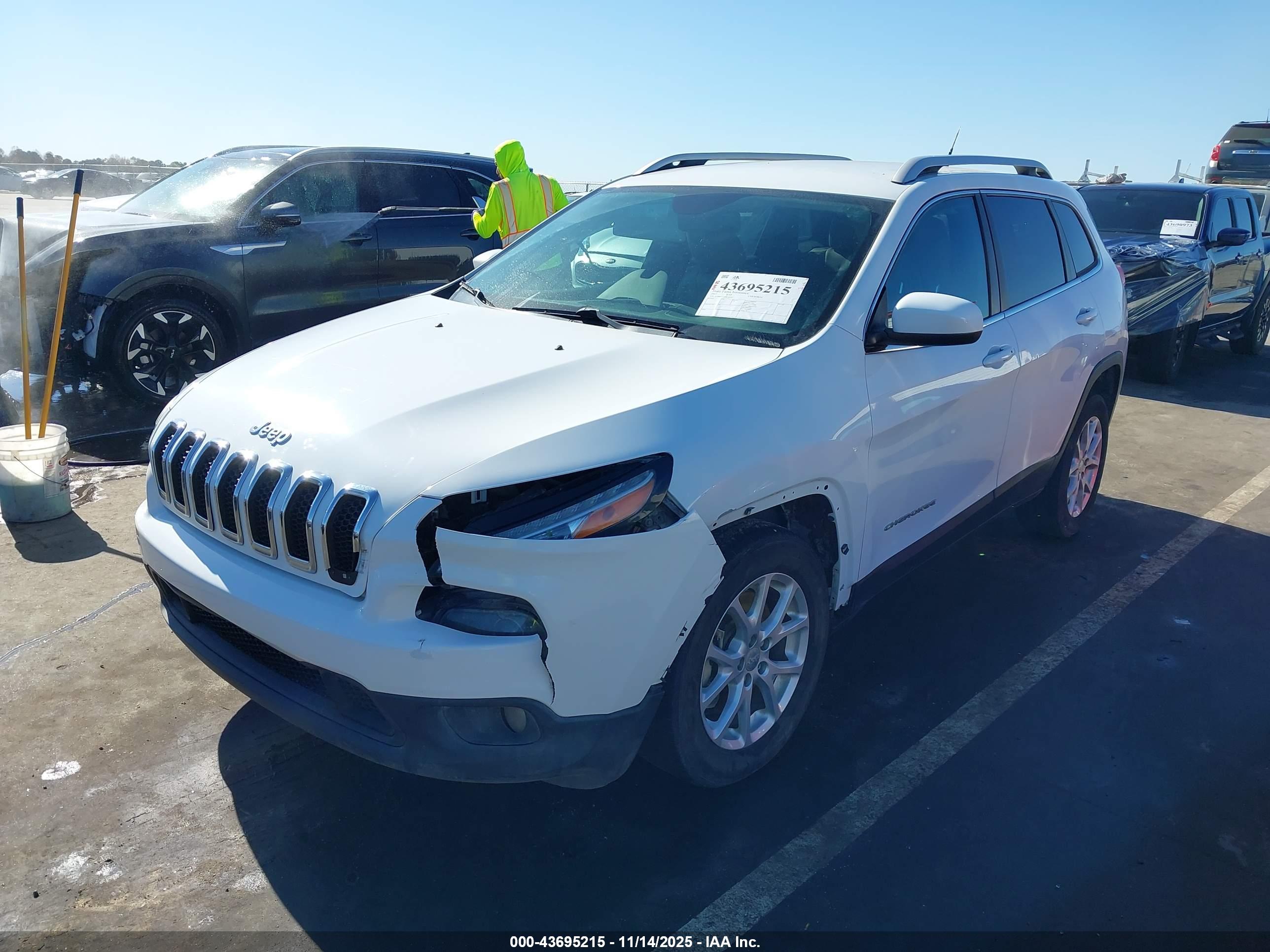 JEEP CHEROKEE image 2