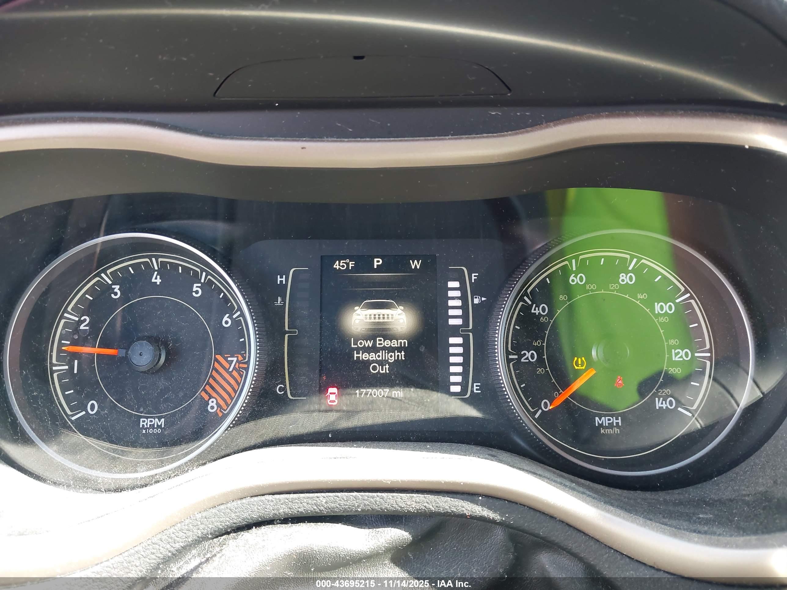 JEEP CHEROKEE image 7