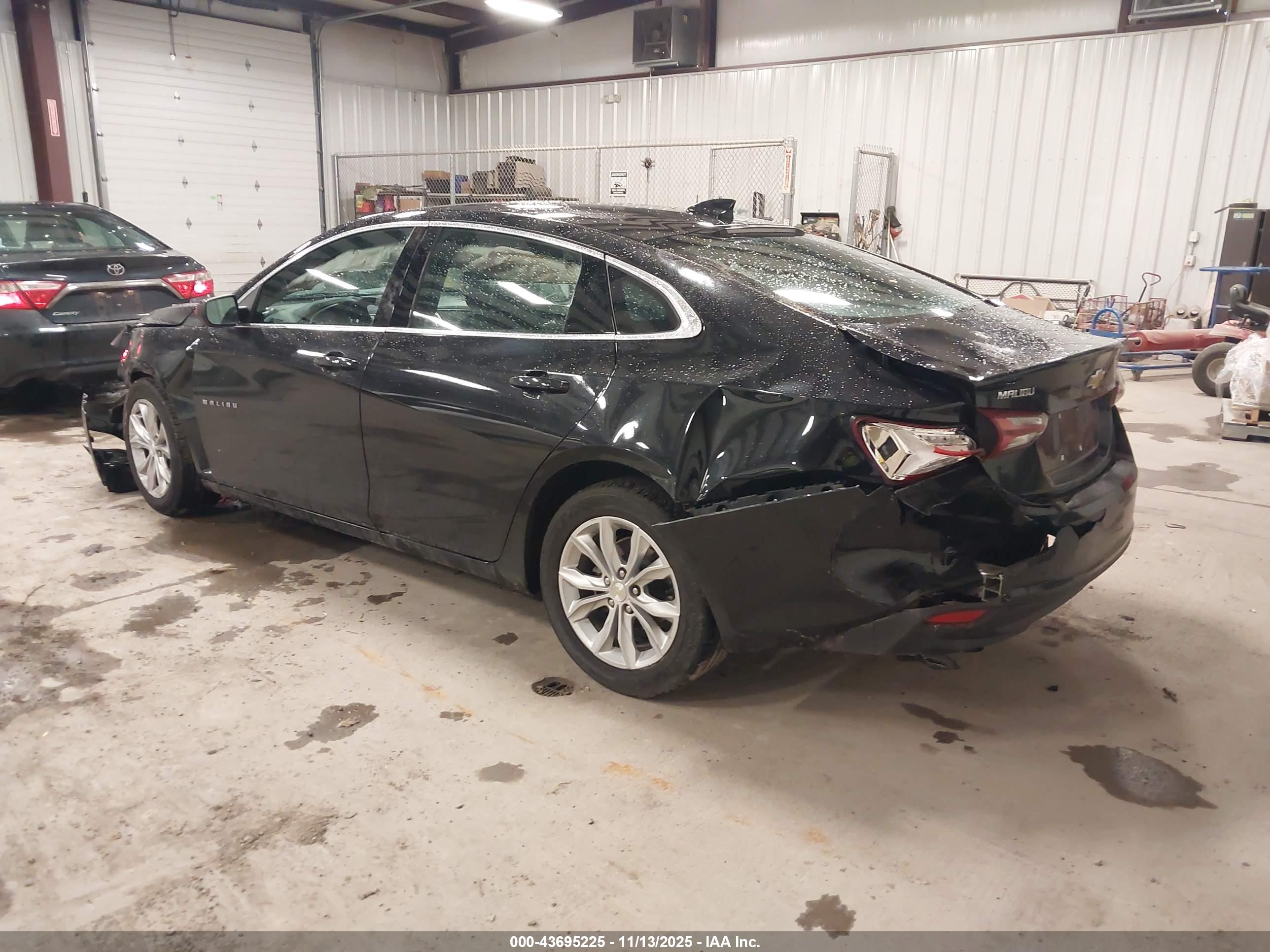 CHEVROLET MALIBU image 3