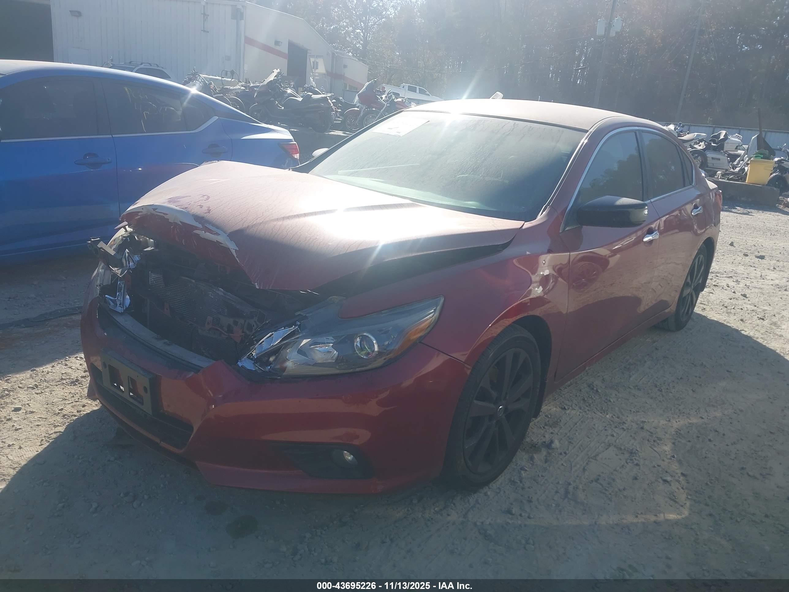NISSAN ALTIMA image 2