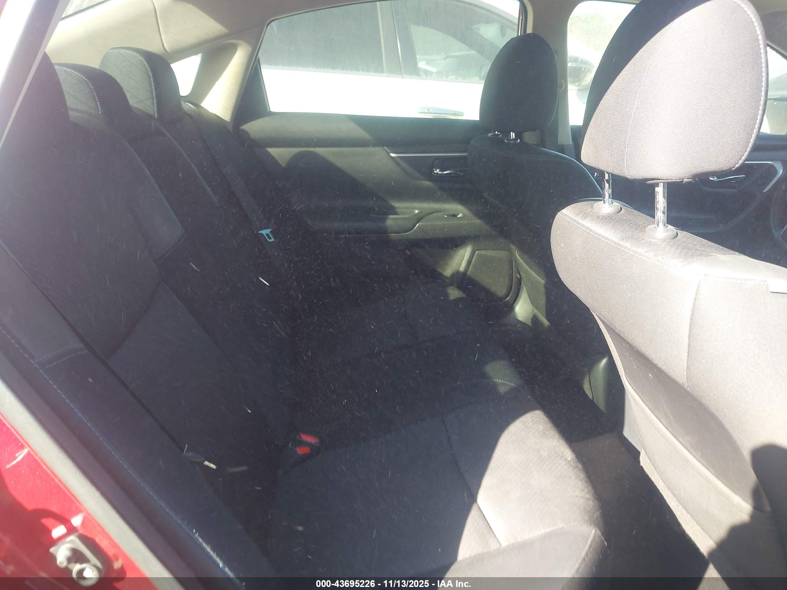 NISSAN ALTIMA image 8