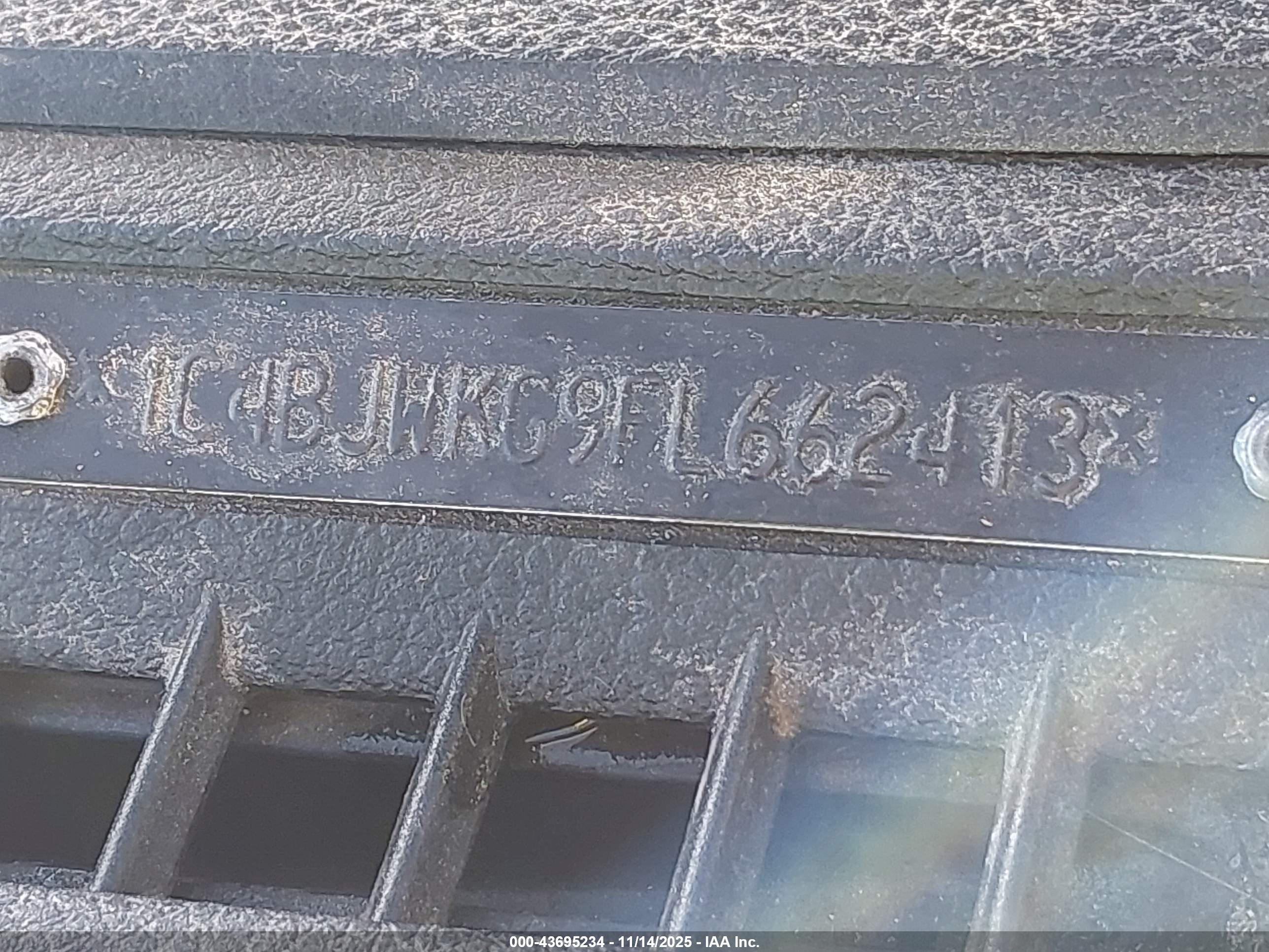 JEEP WRANGLER image 9