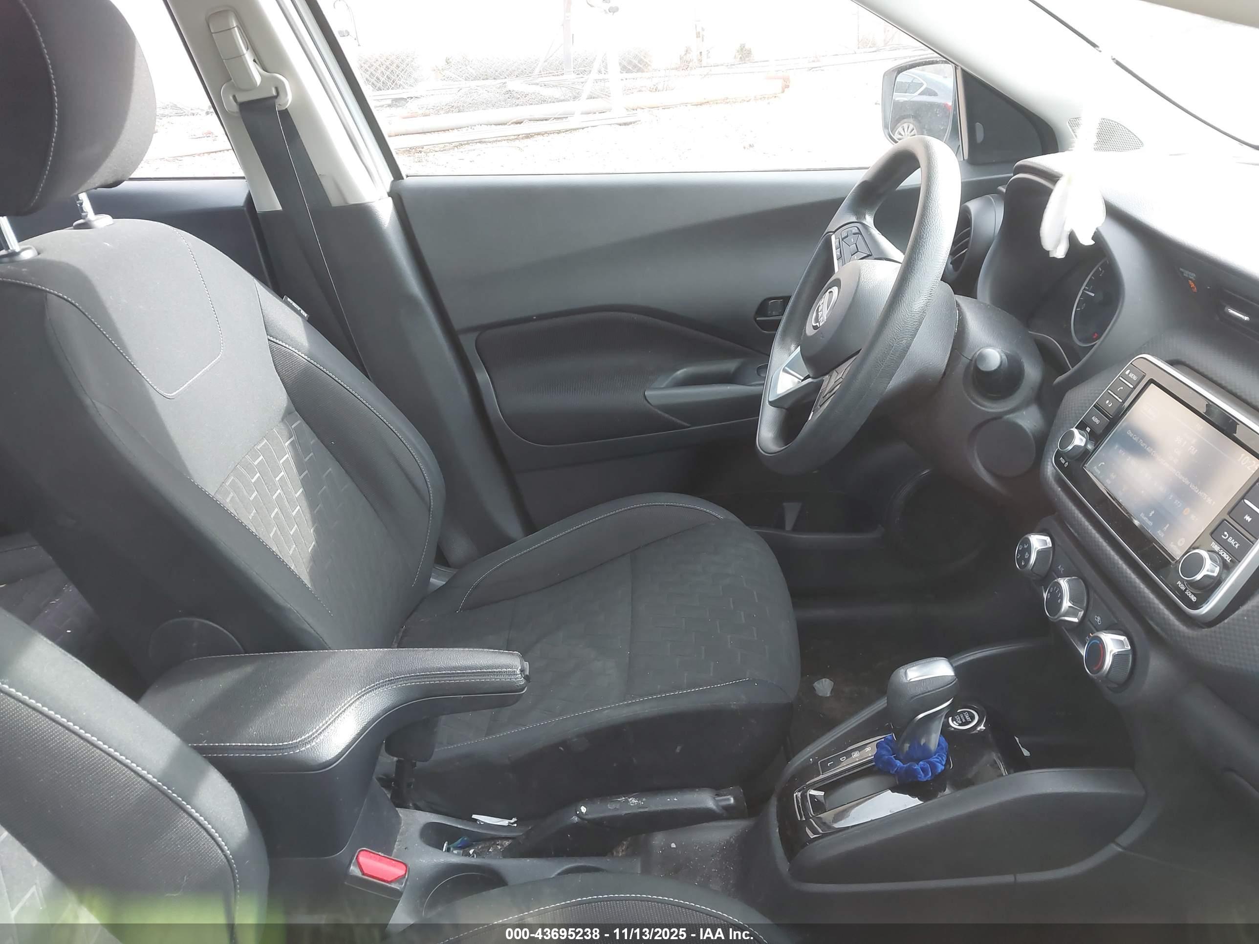 NISSAN KICKS image 5