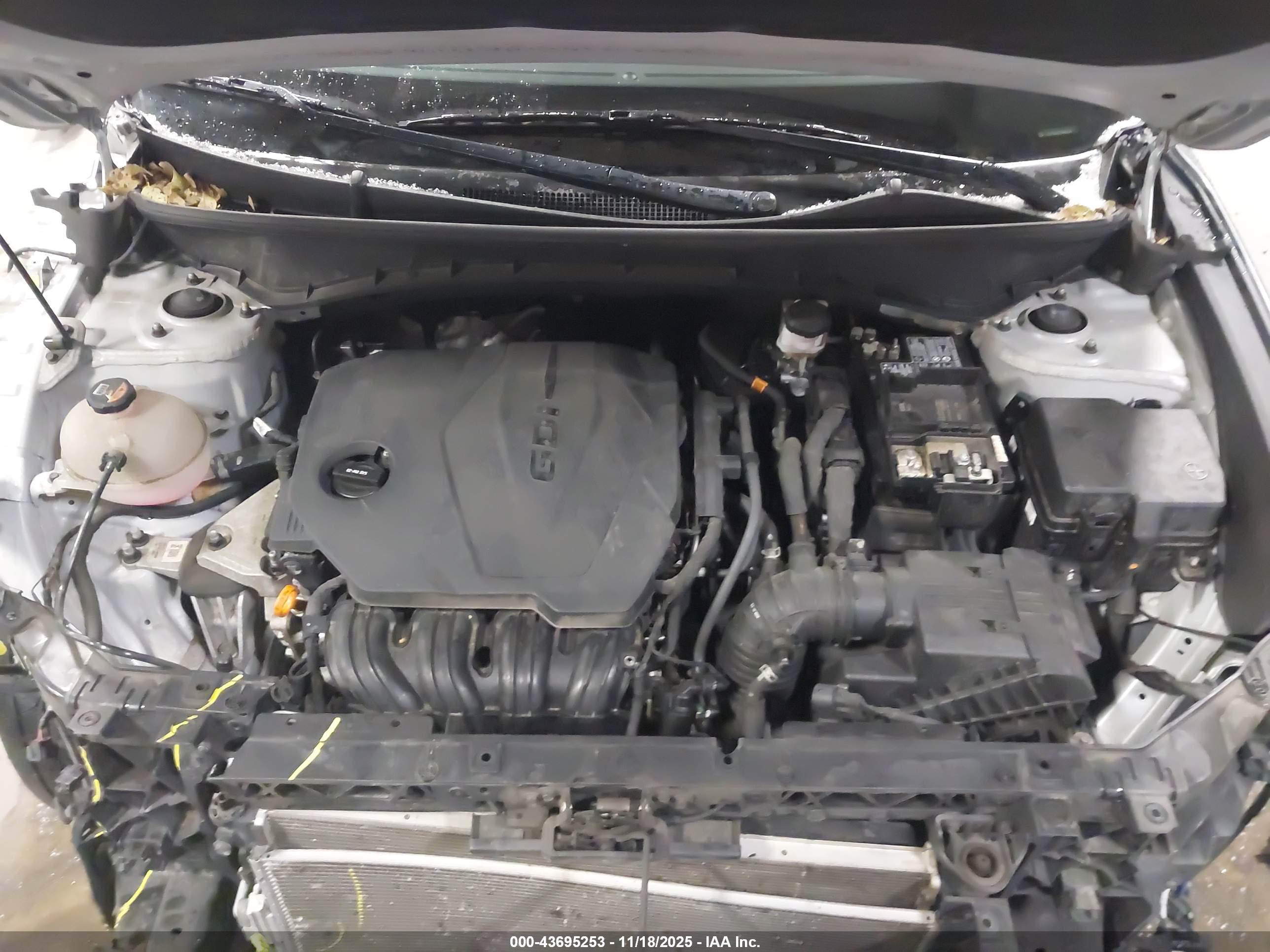 HYUNDAI TUCSON image 10
