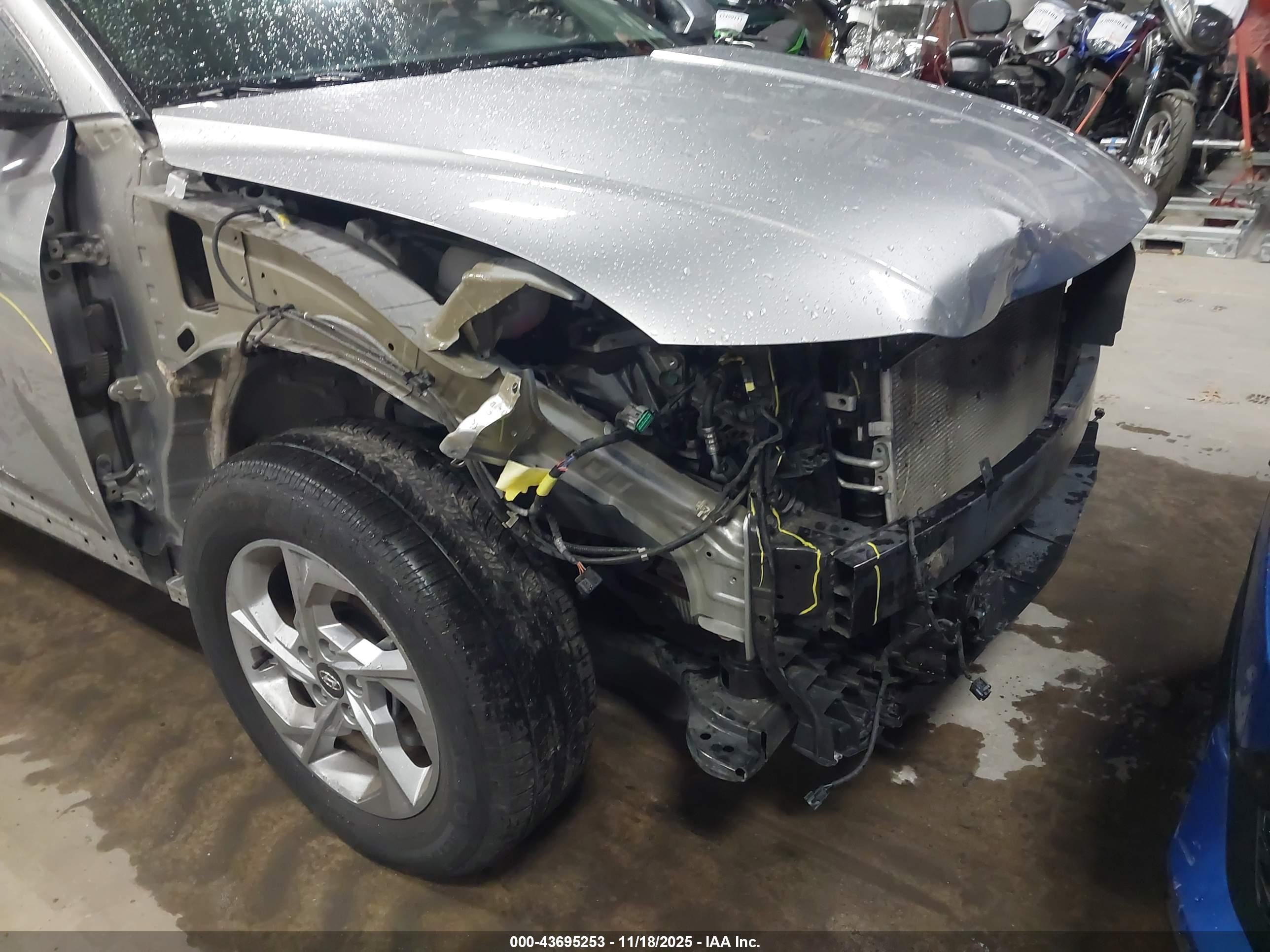 HYUNDAI TUCSON image 6