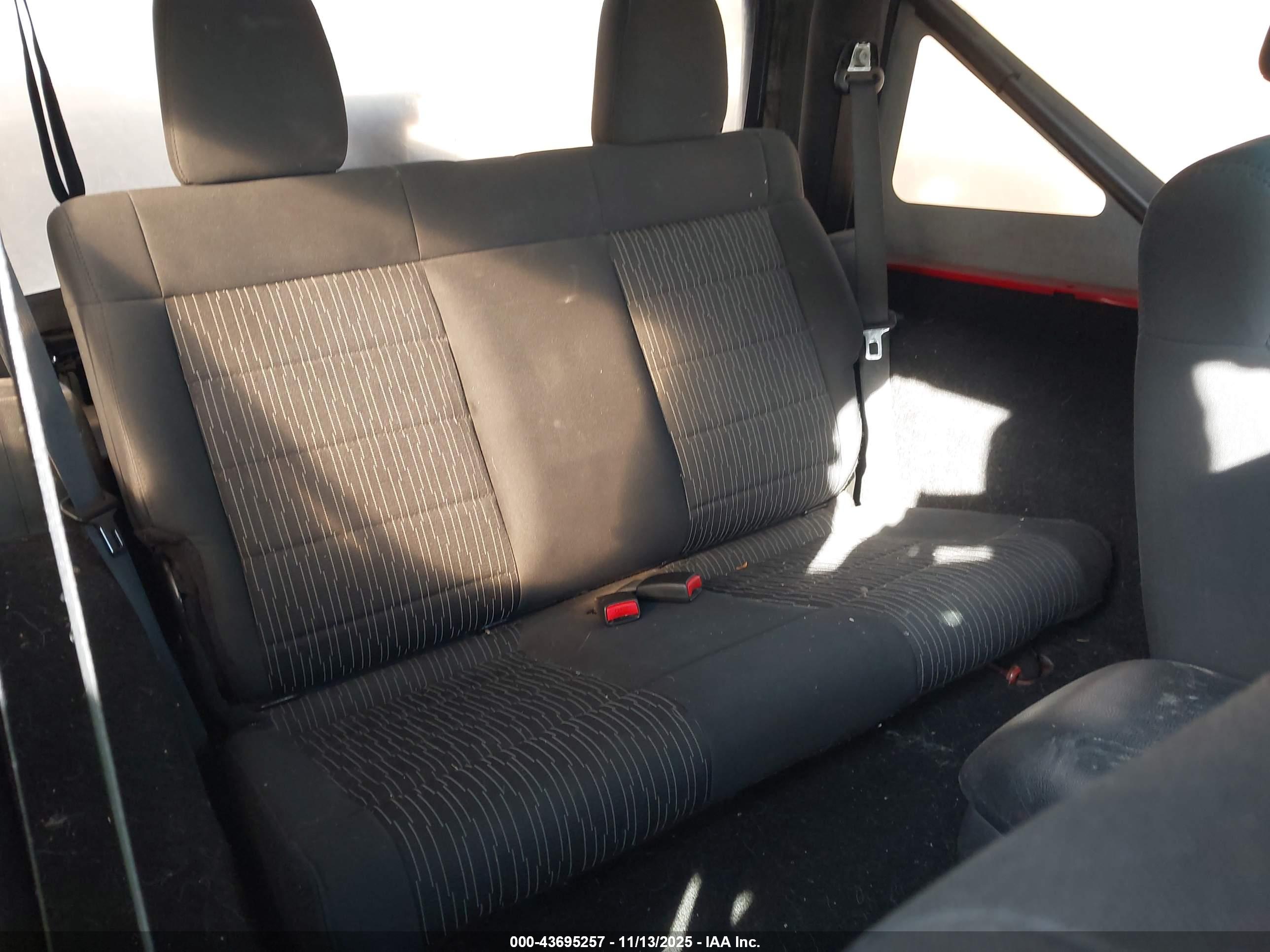 JEEP WRANGLER image 8