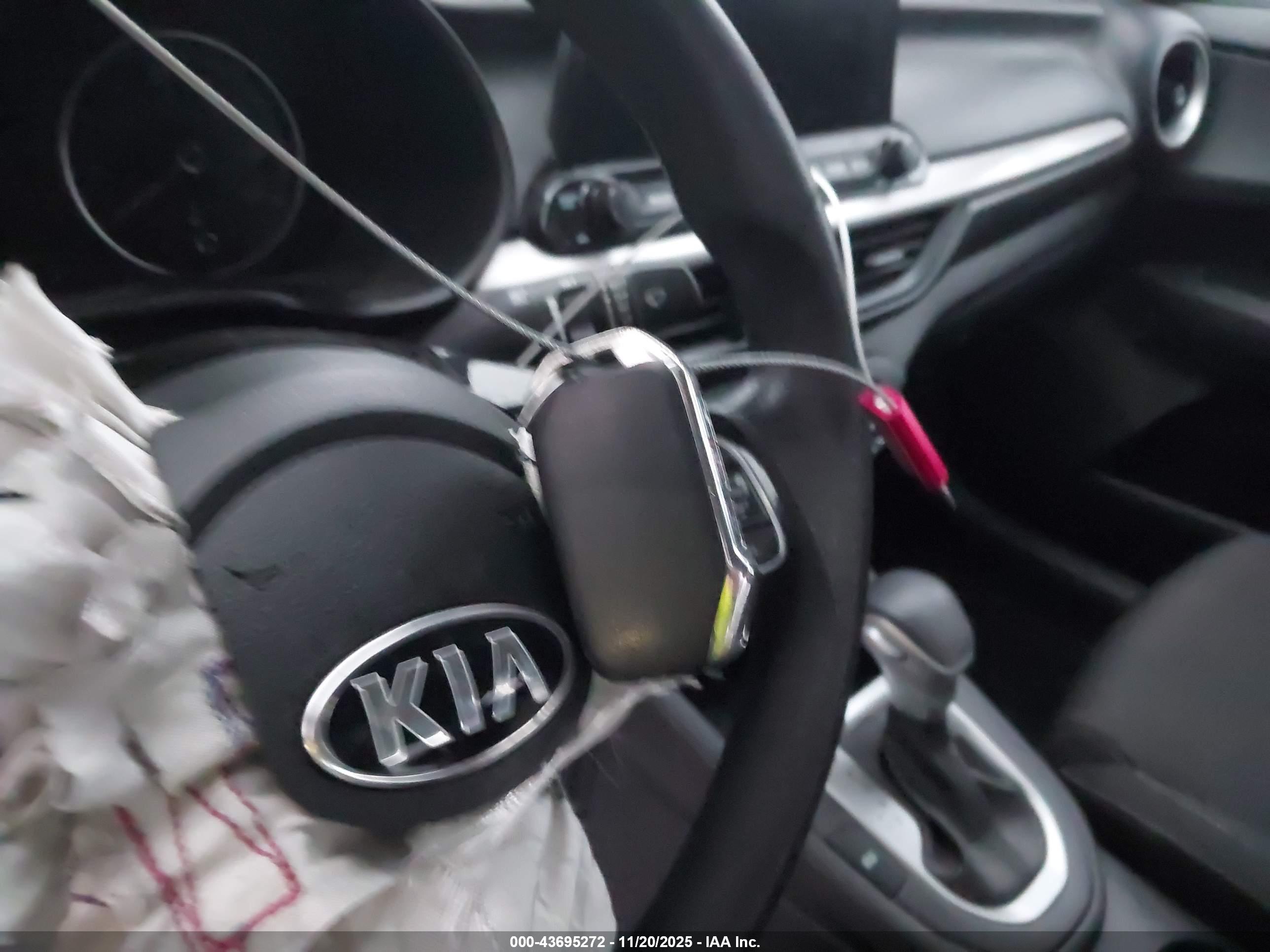 KIA FORTE image 11