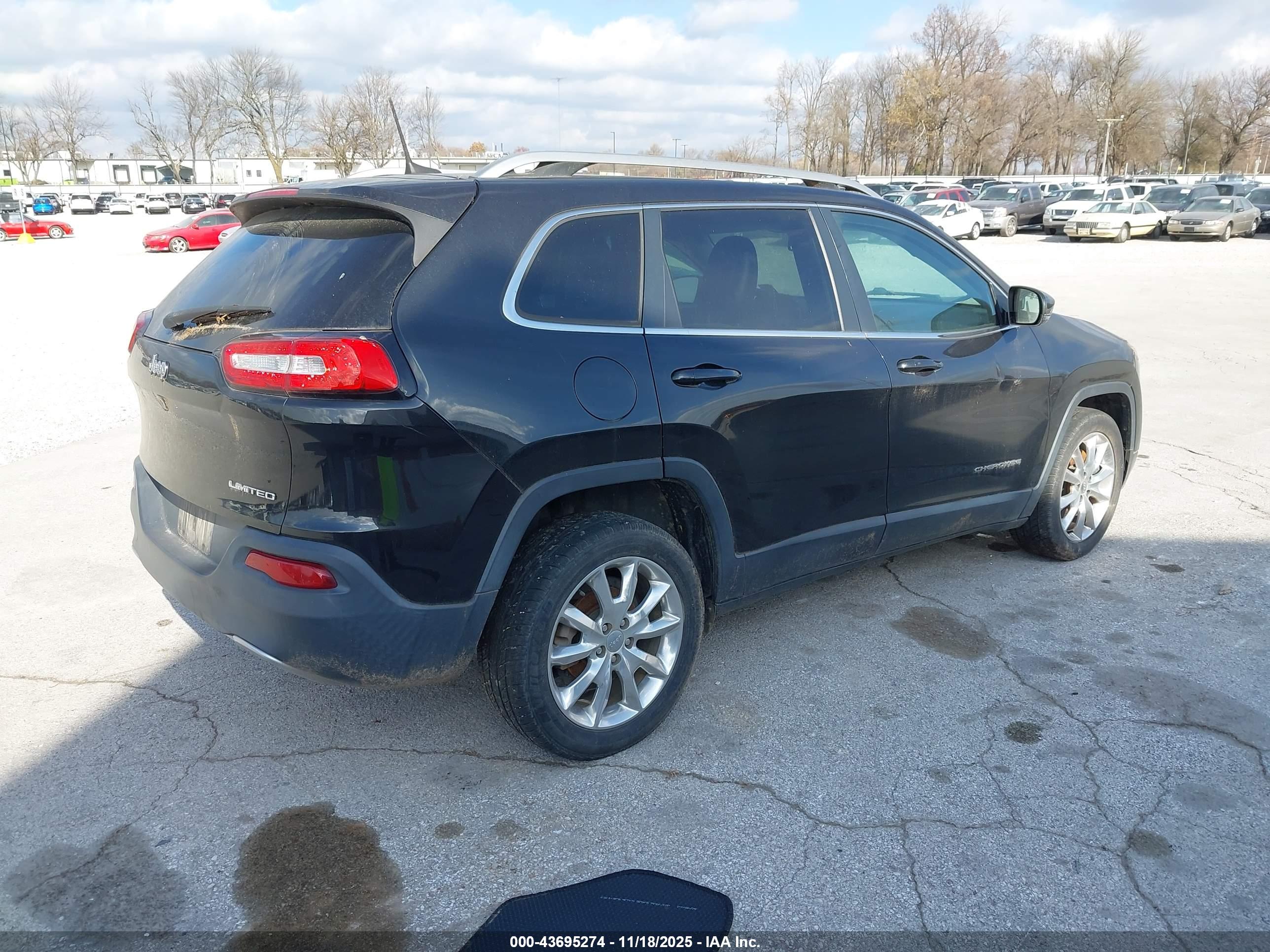 JEEP CHEROKEE image 4