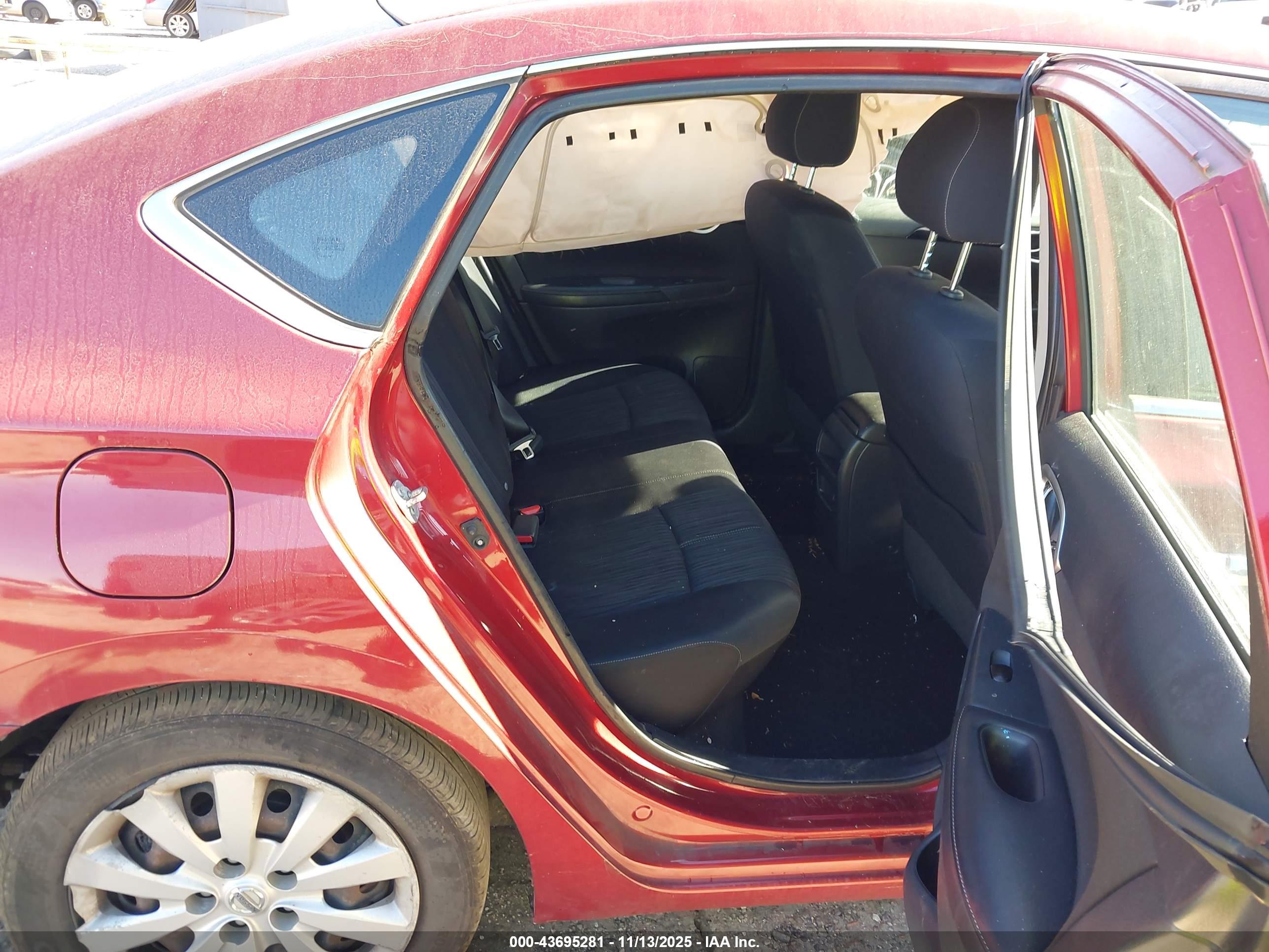NISSAN SENTRA image 8