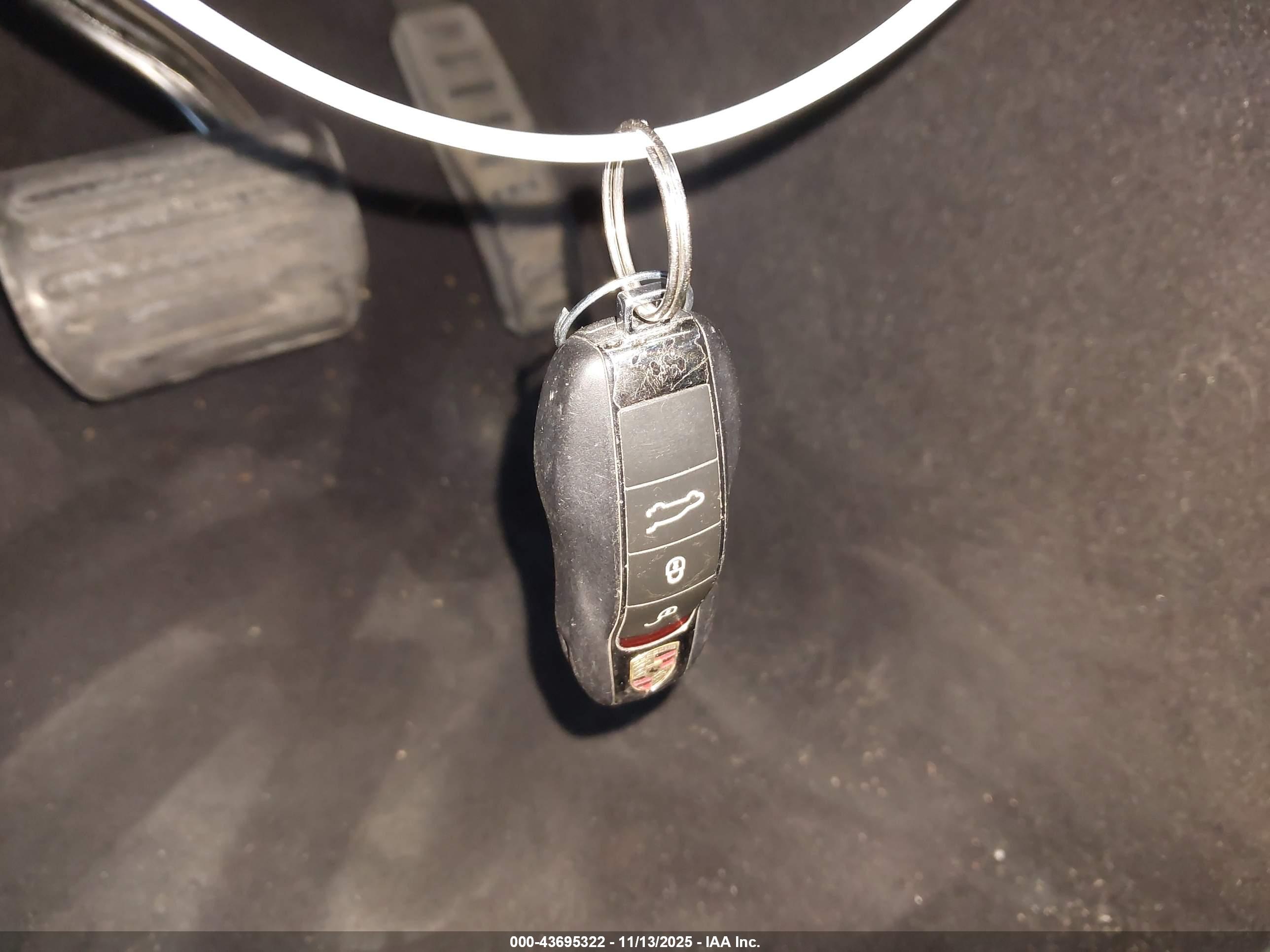 PORSCHE CAYENNE image 11