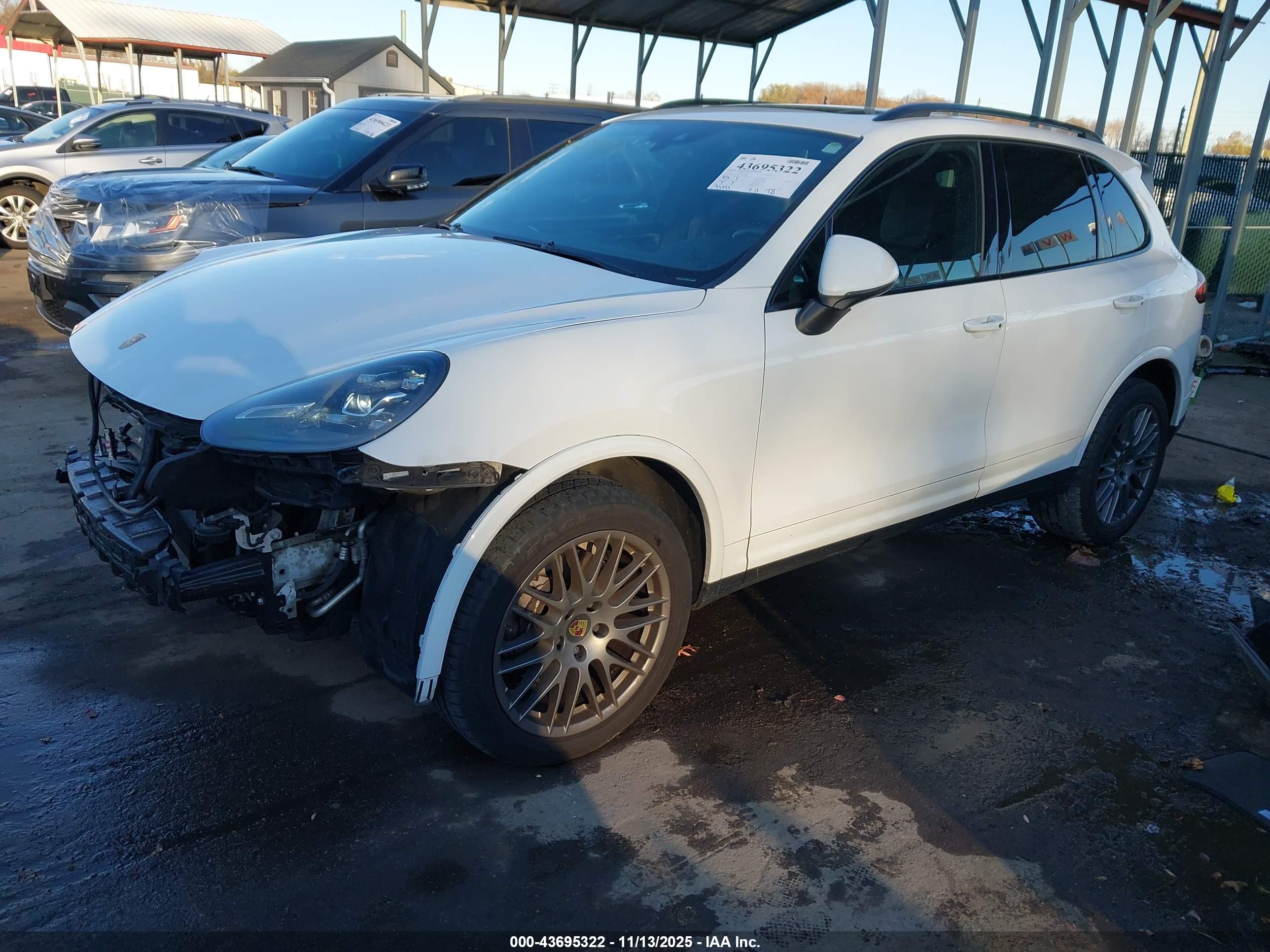 PORSCHE CAYENNE image 2