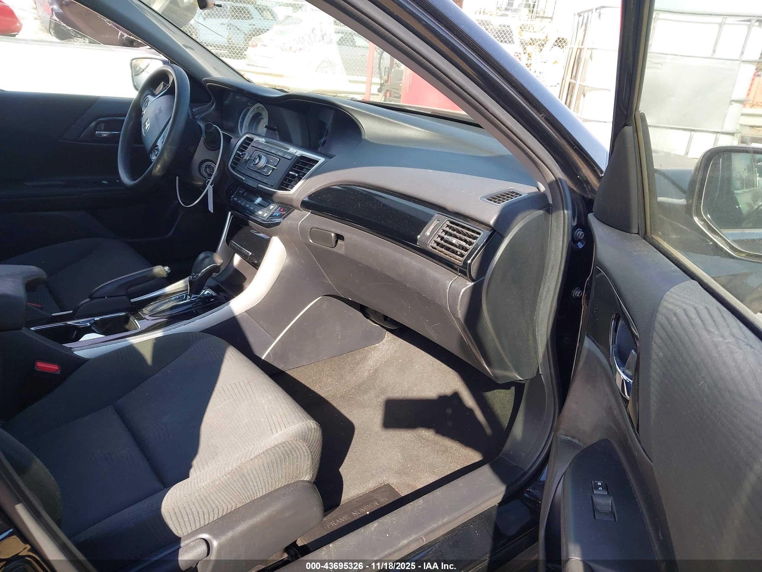 HONDA ACCORD image 5