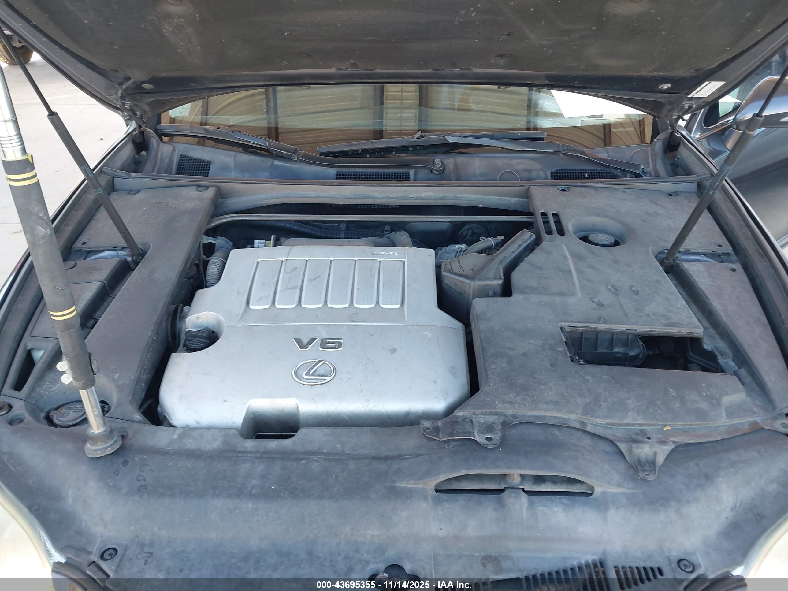LEXUS ES image 10