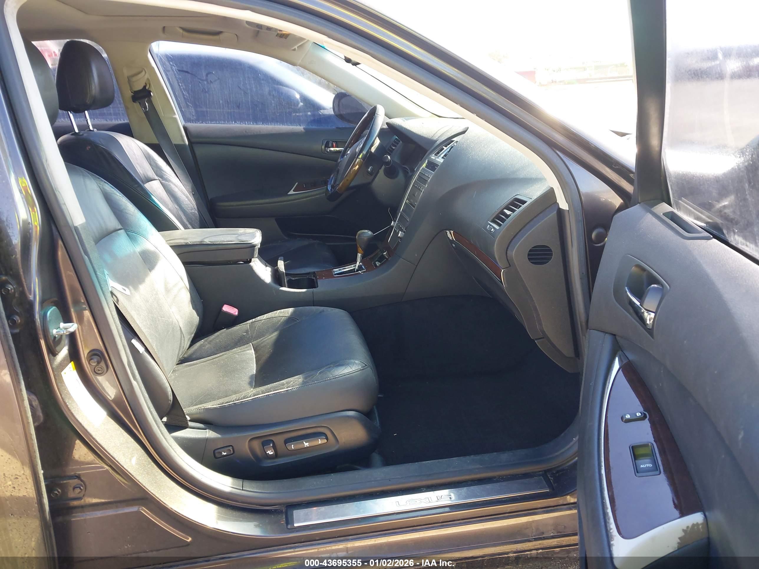 LEXUS ES image 5