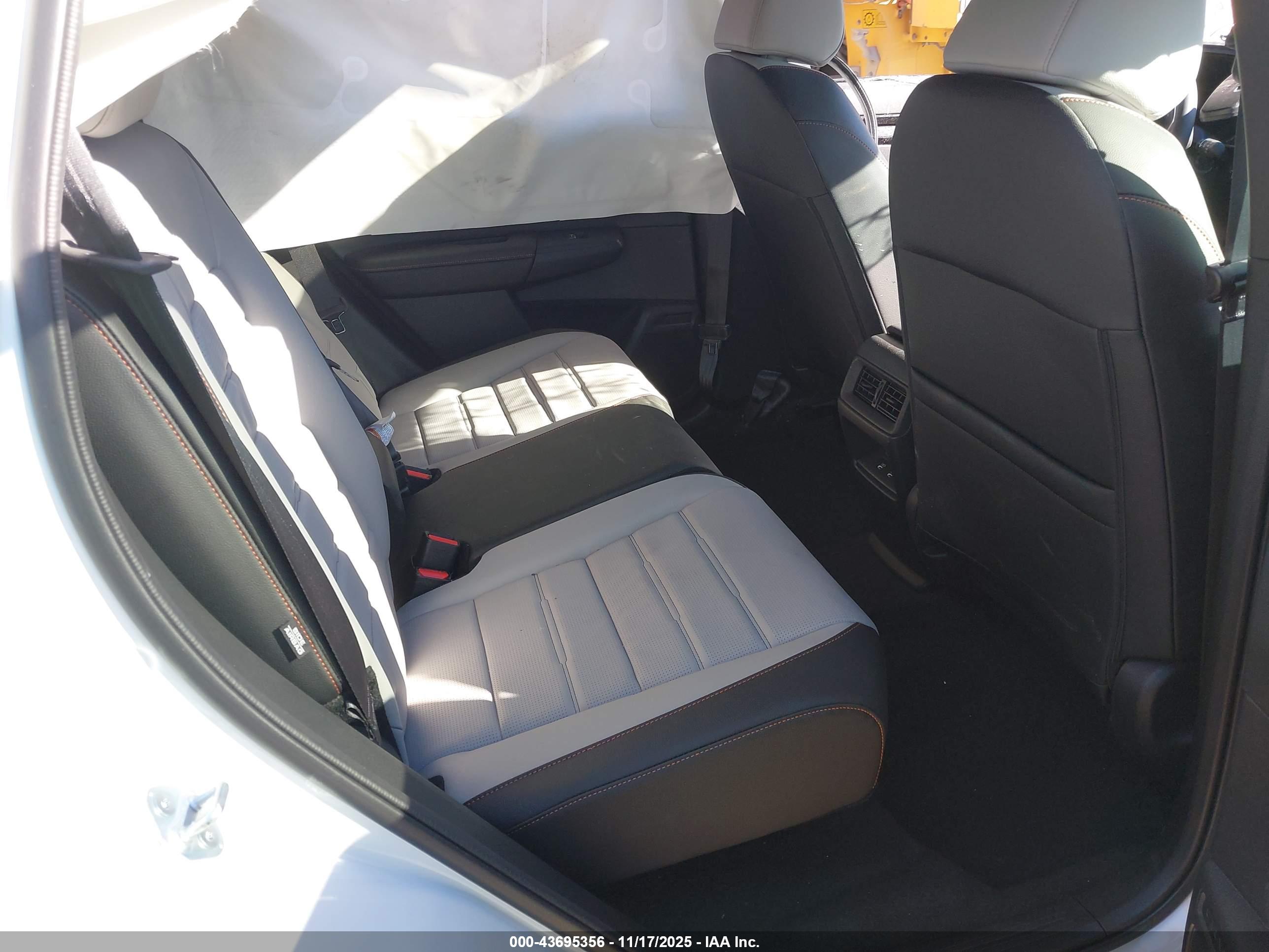 HONDA CR-V image 8