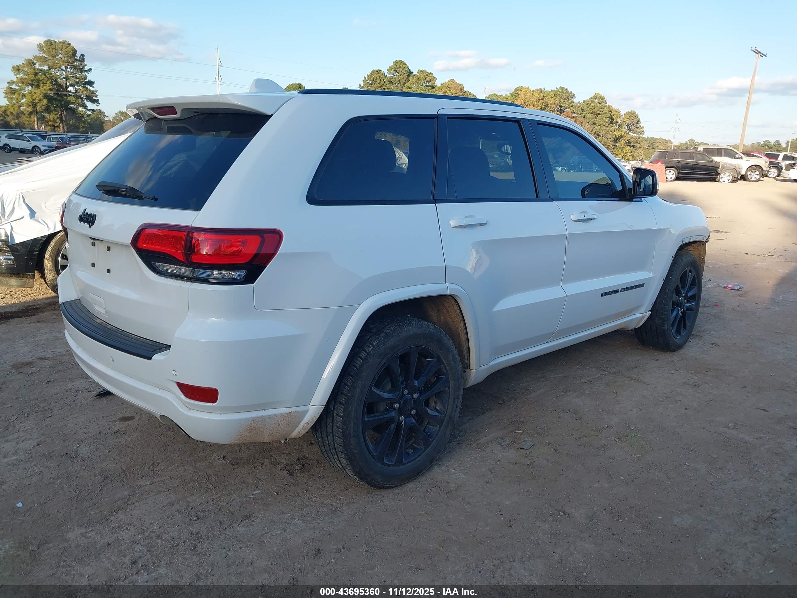 JEEP GRAND image 4