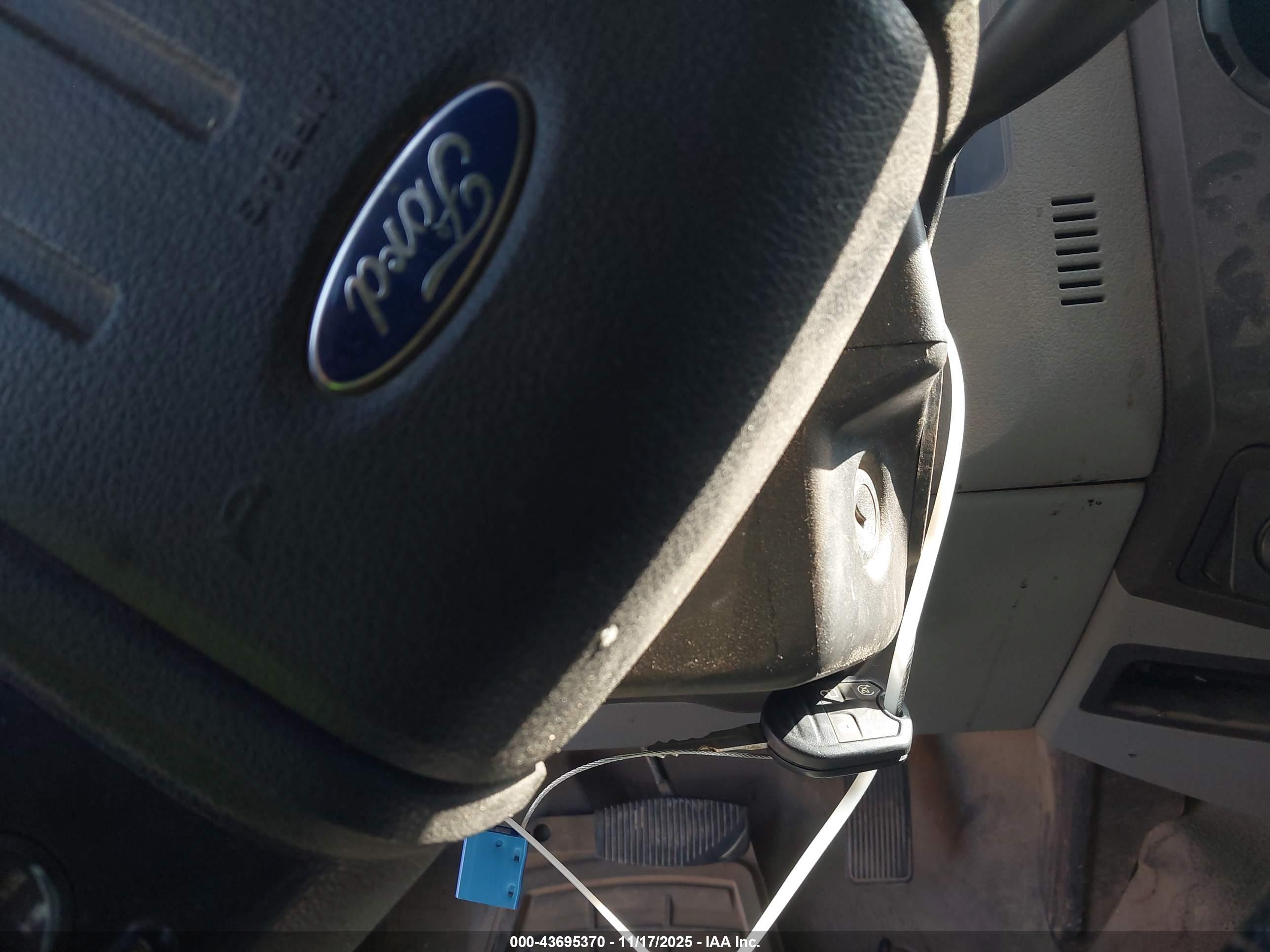 FORD F-450 image 11