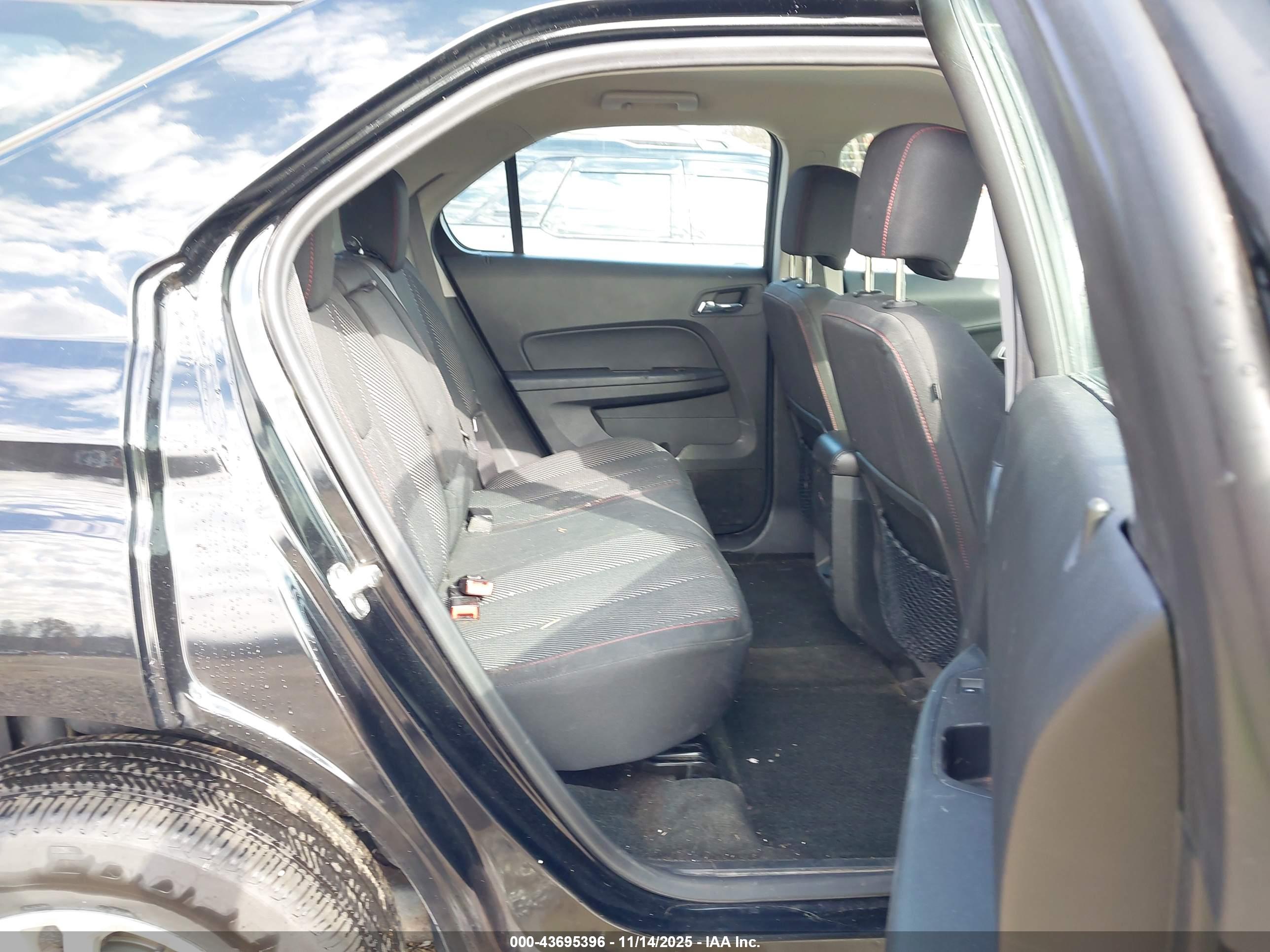 CHEVROLET EQUINOX image 8