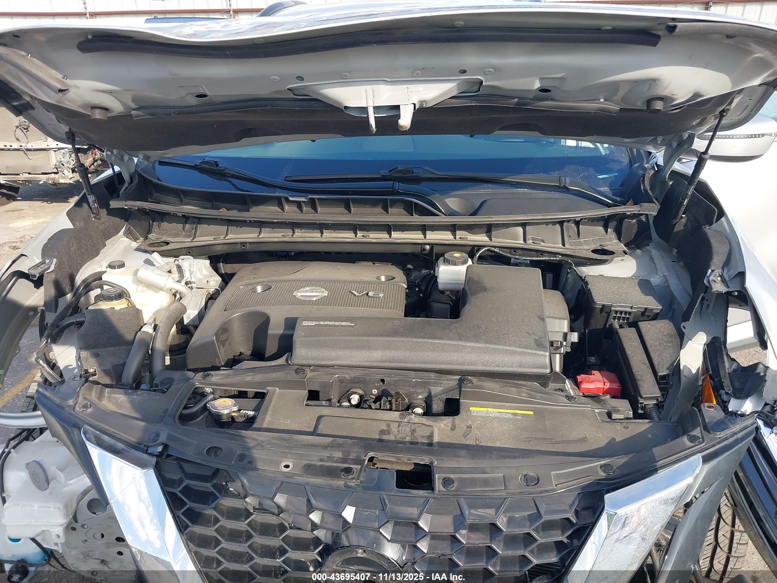 NISSAN MURANO image 10