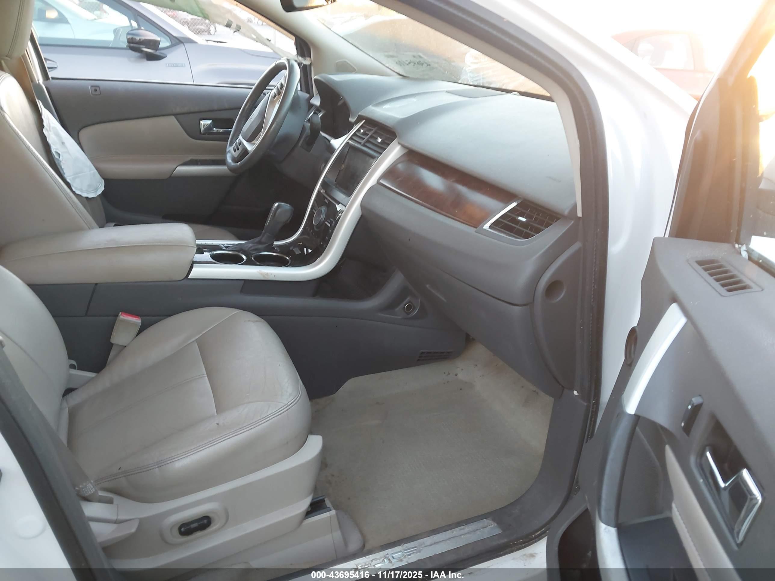 FORD EDGE image 5