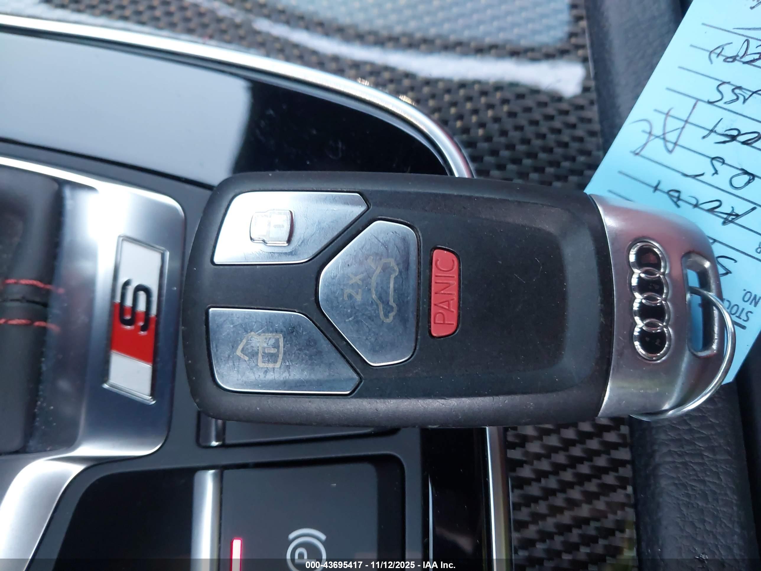 AUDI SQ5 image 11