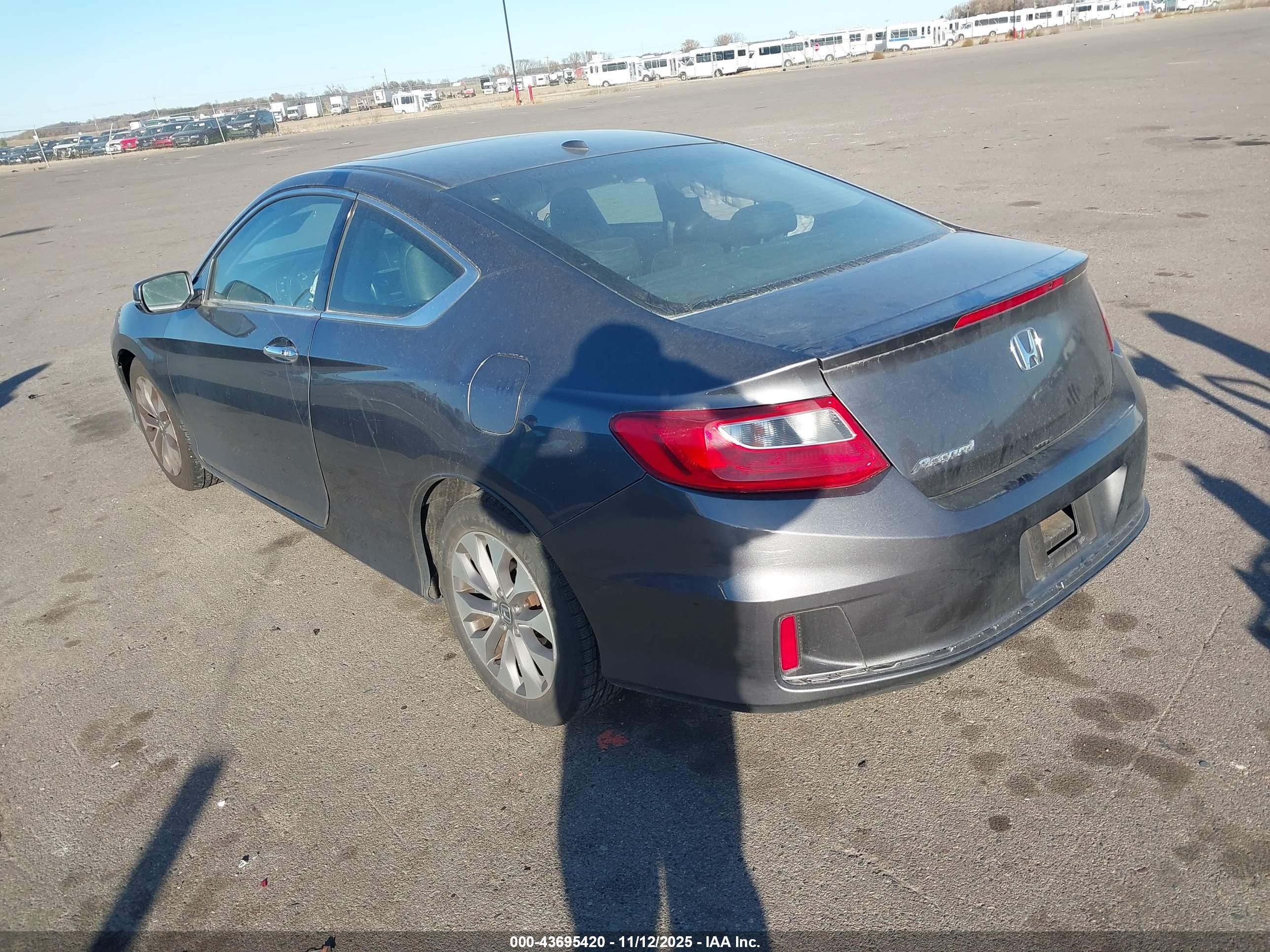 HONDA ACCORD image 3