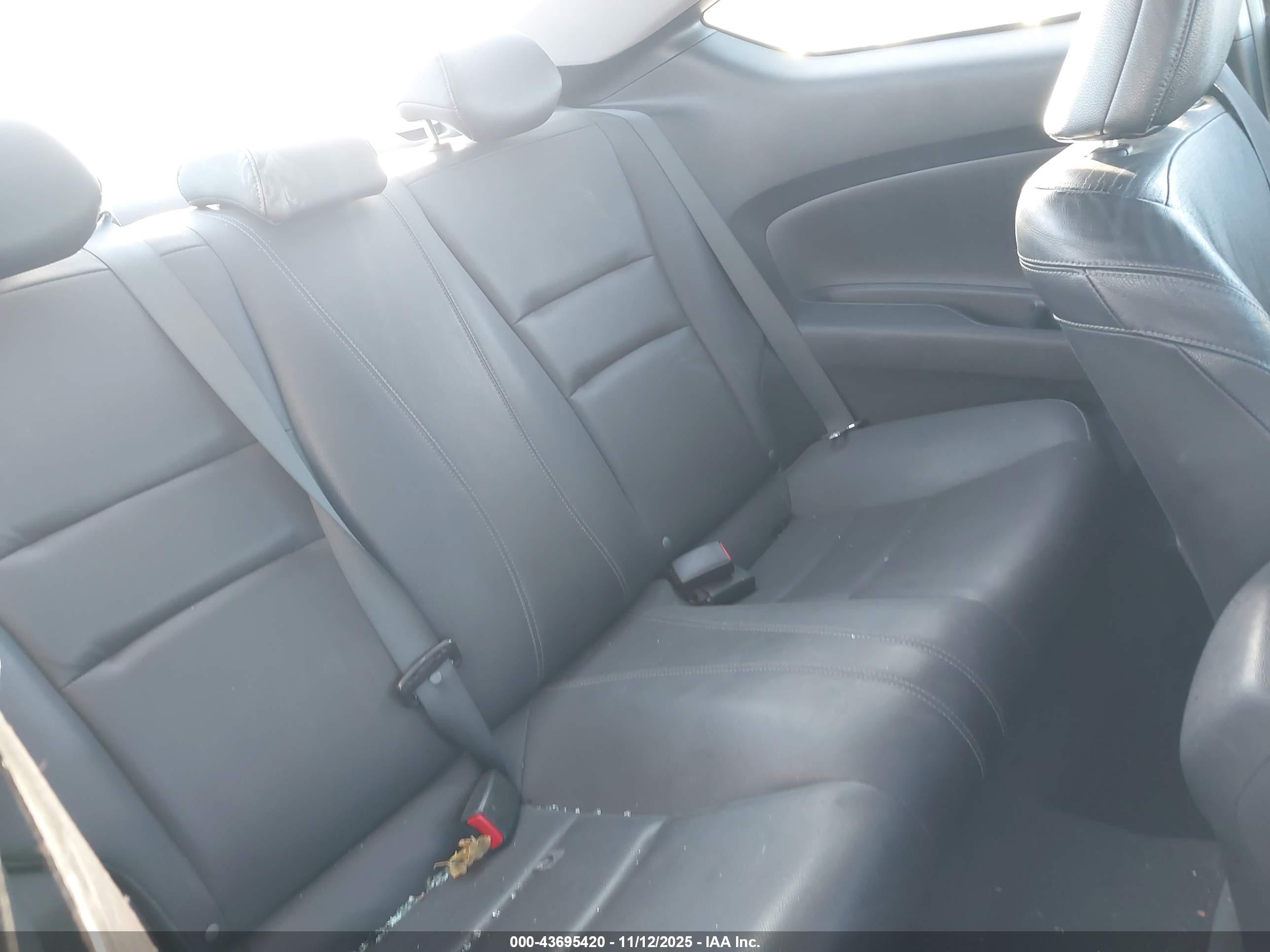 HONDA ACCORD image 8