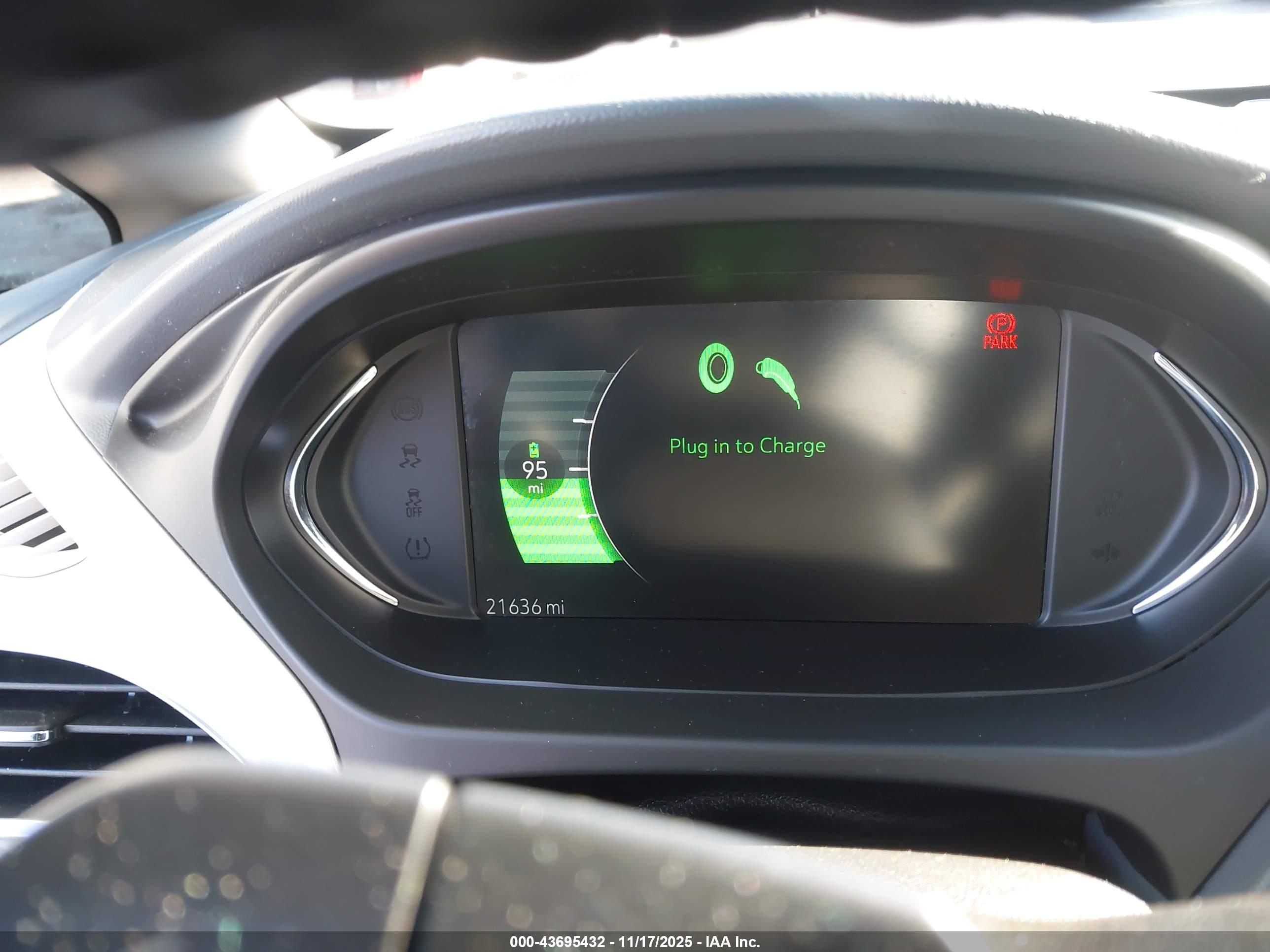 CHEVROLET BOLT image 7