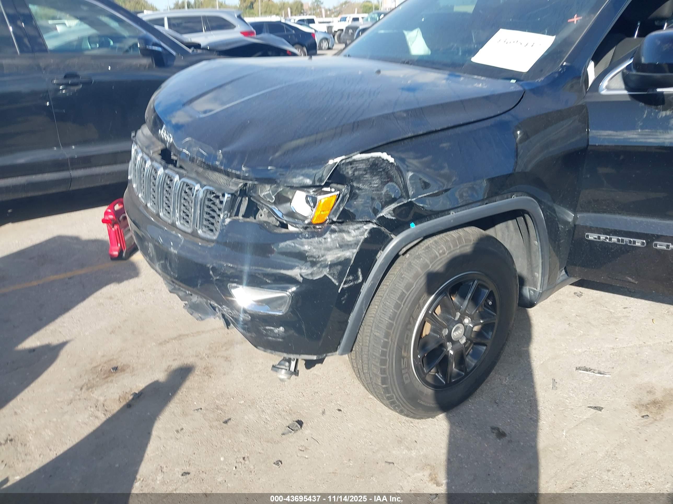 JEEP GRAND image 6