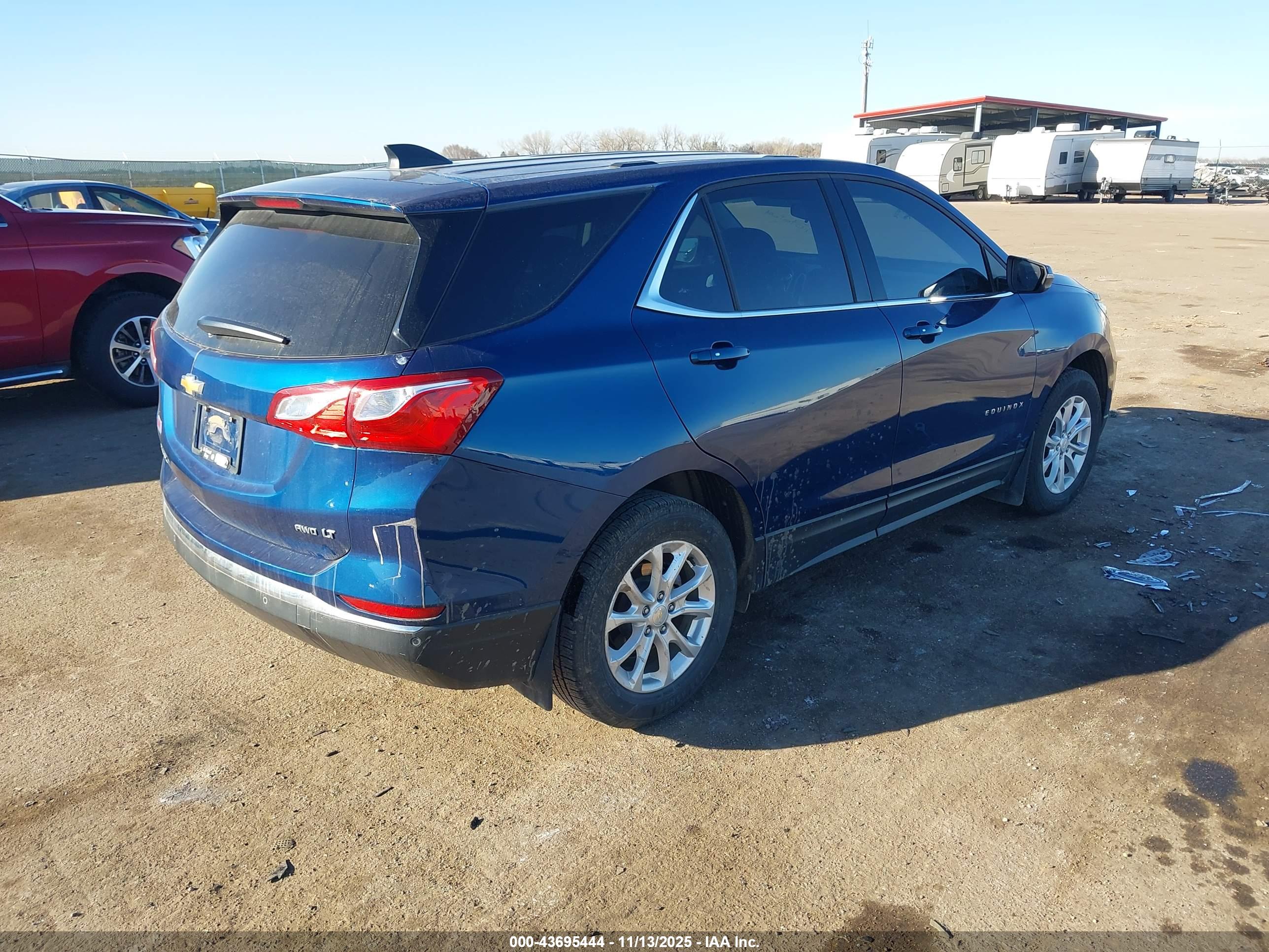 CHEVROLET EQUINOX image 4