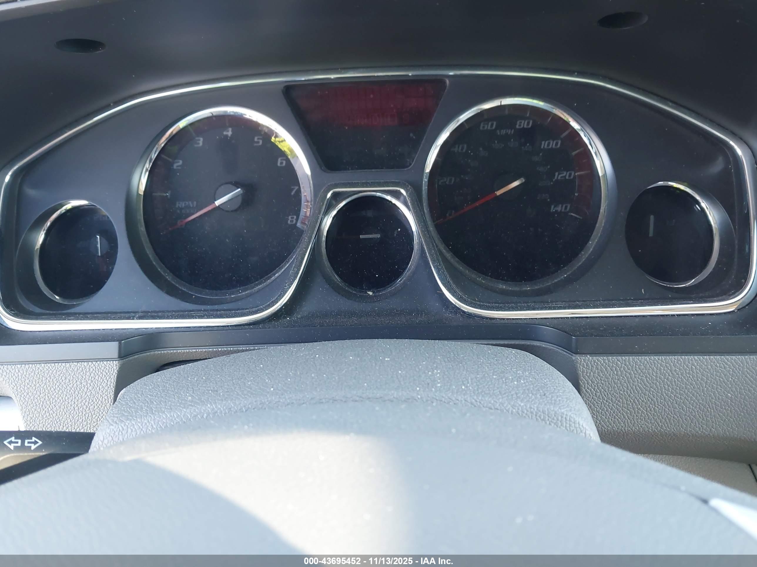 GMC ACADIA image 7