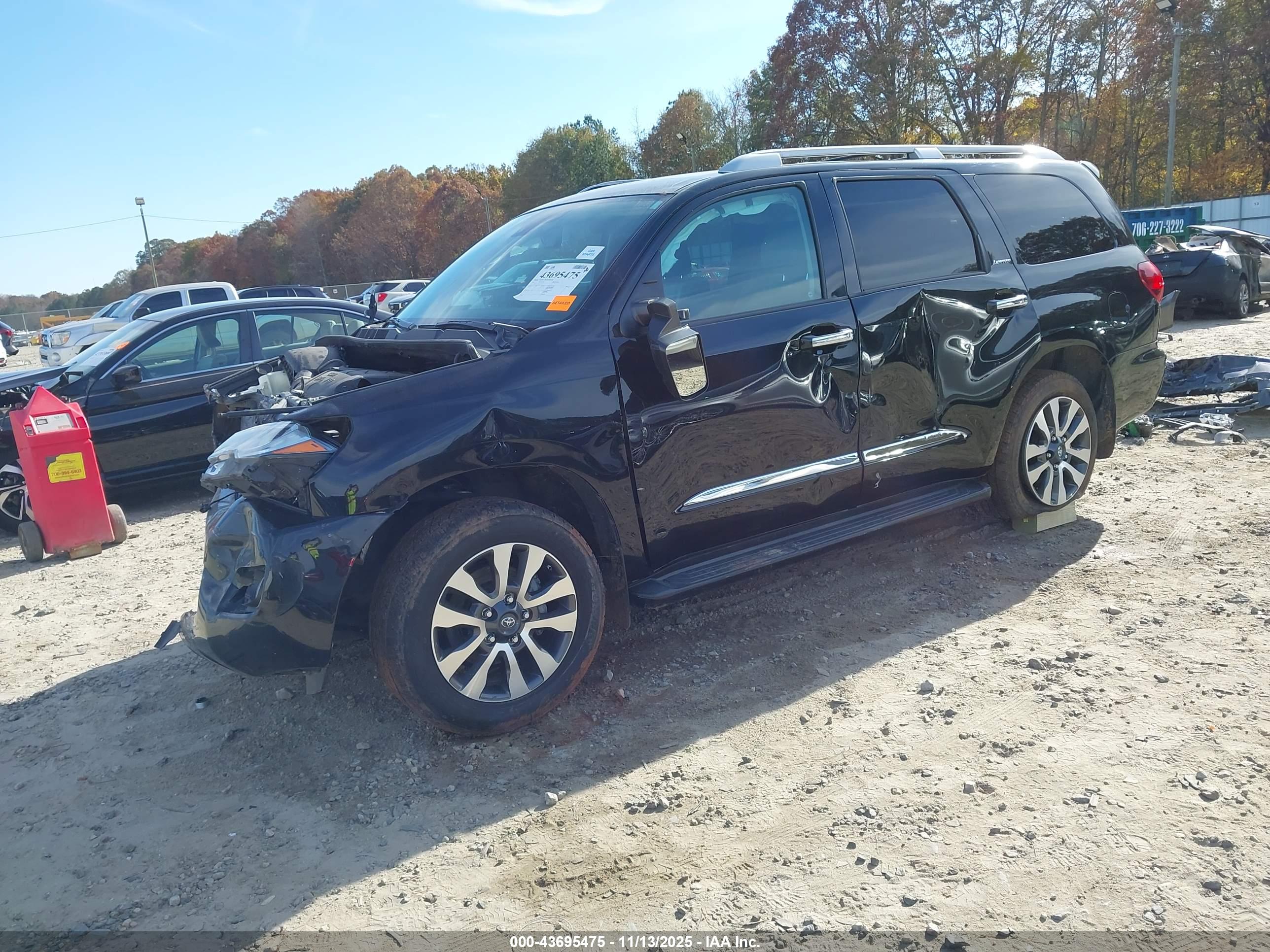 TOYOTA SEQUOIA image 2