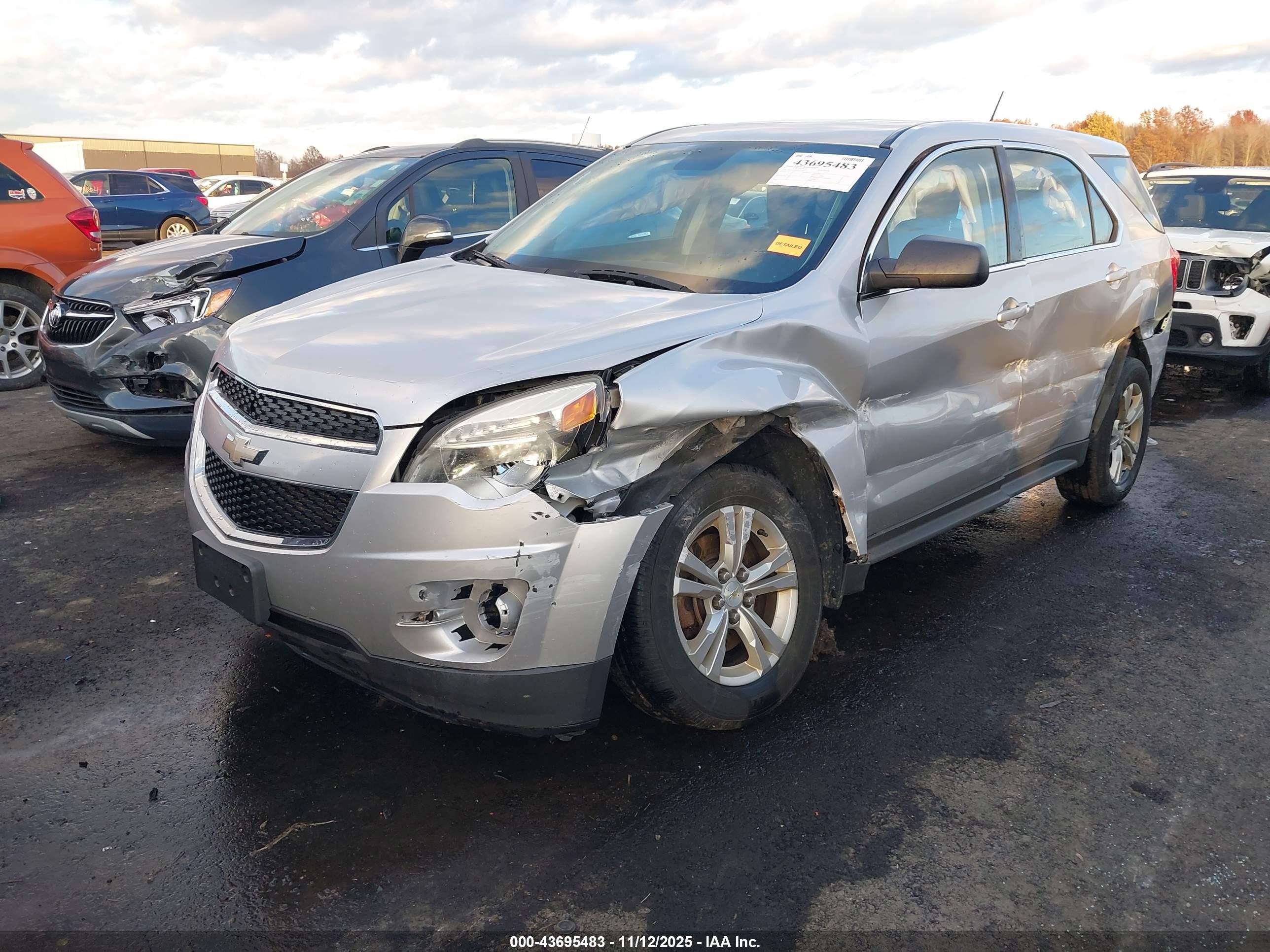 CHEVROLET EQUINOX image 2