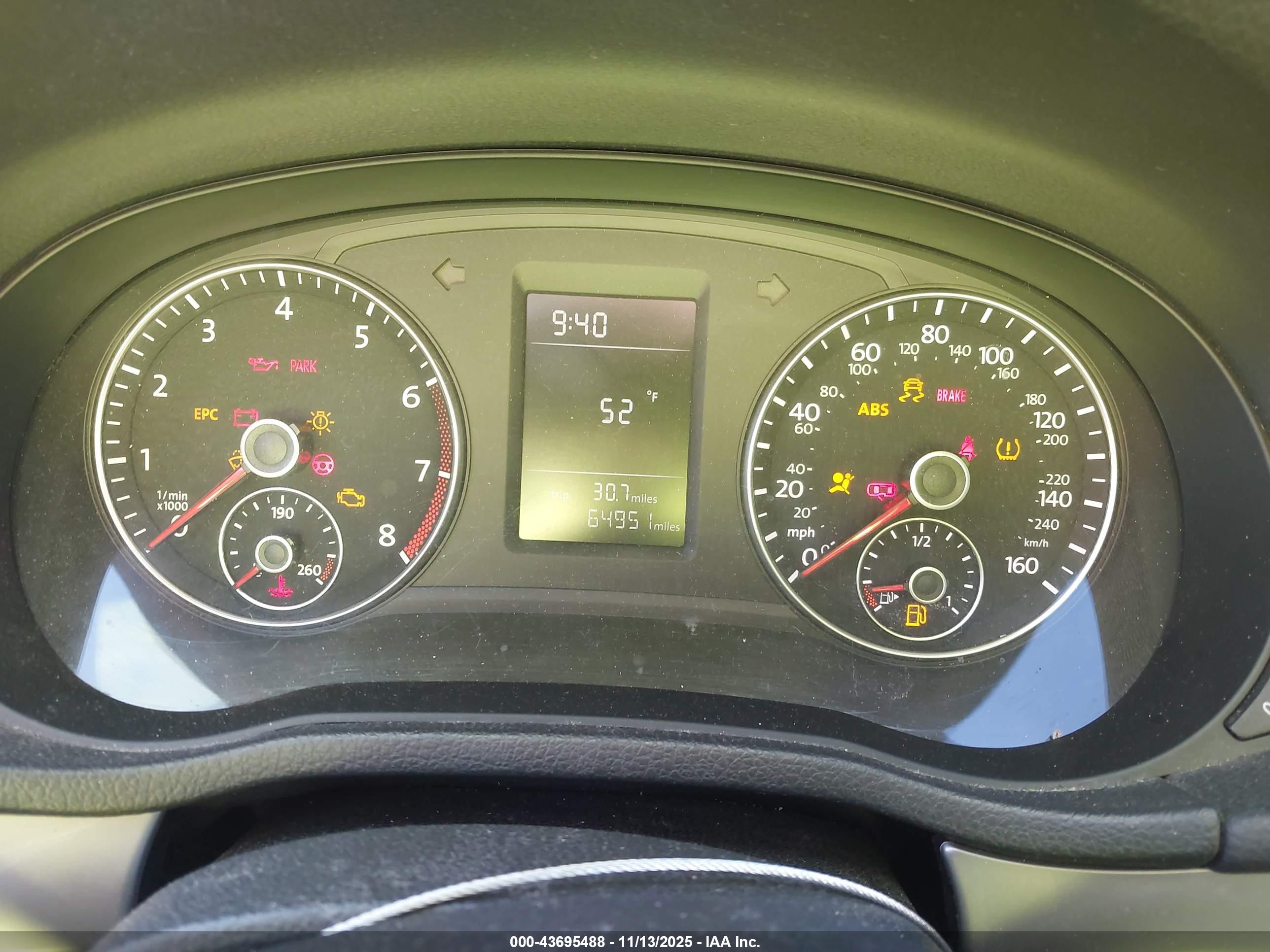 VOLKSWAGEN PASSAT image 7