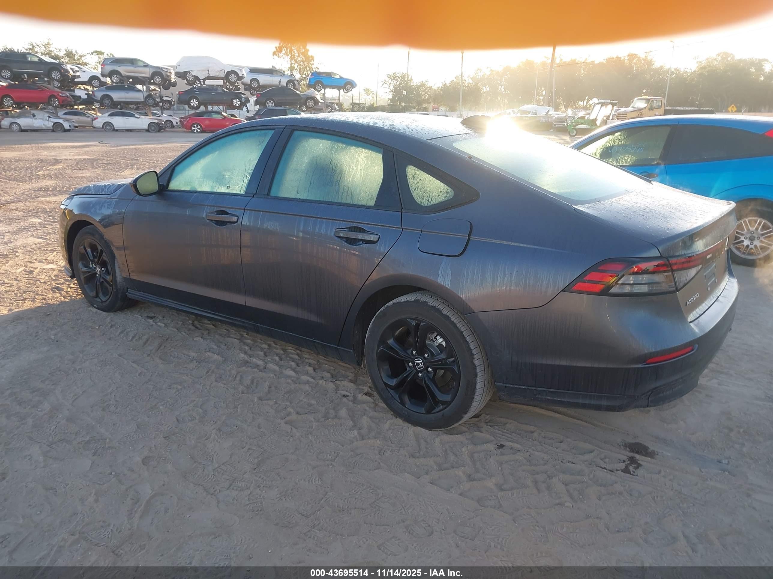 HONDA ACCORD image 3