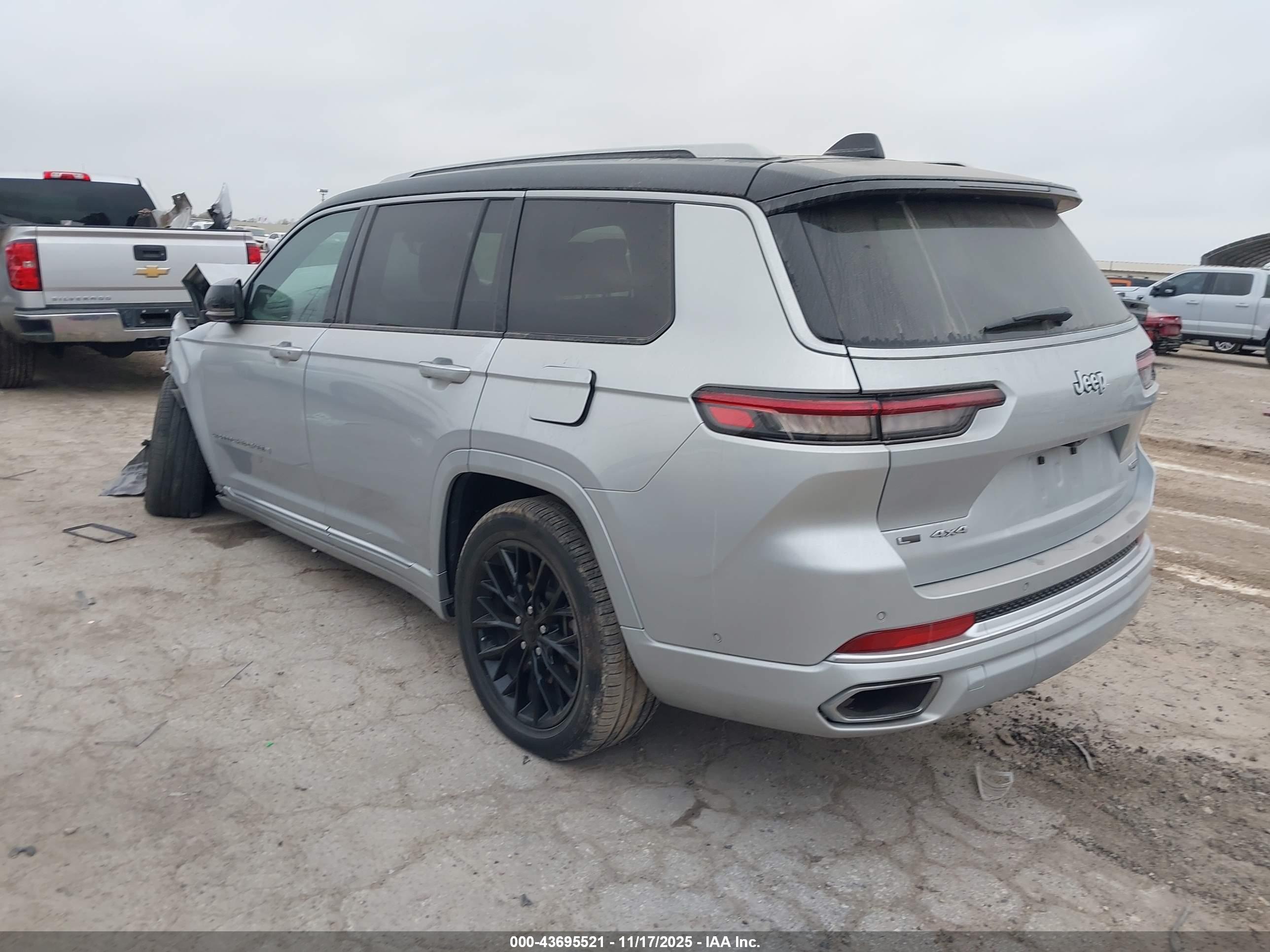 JEEP GRAND image 3