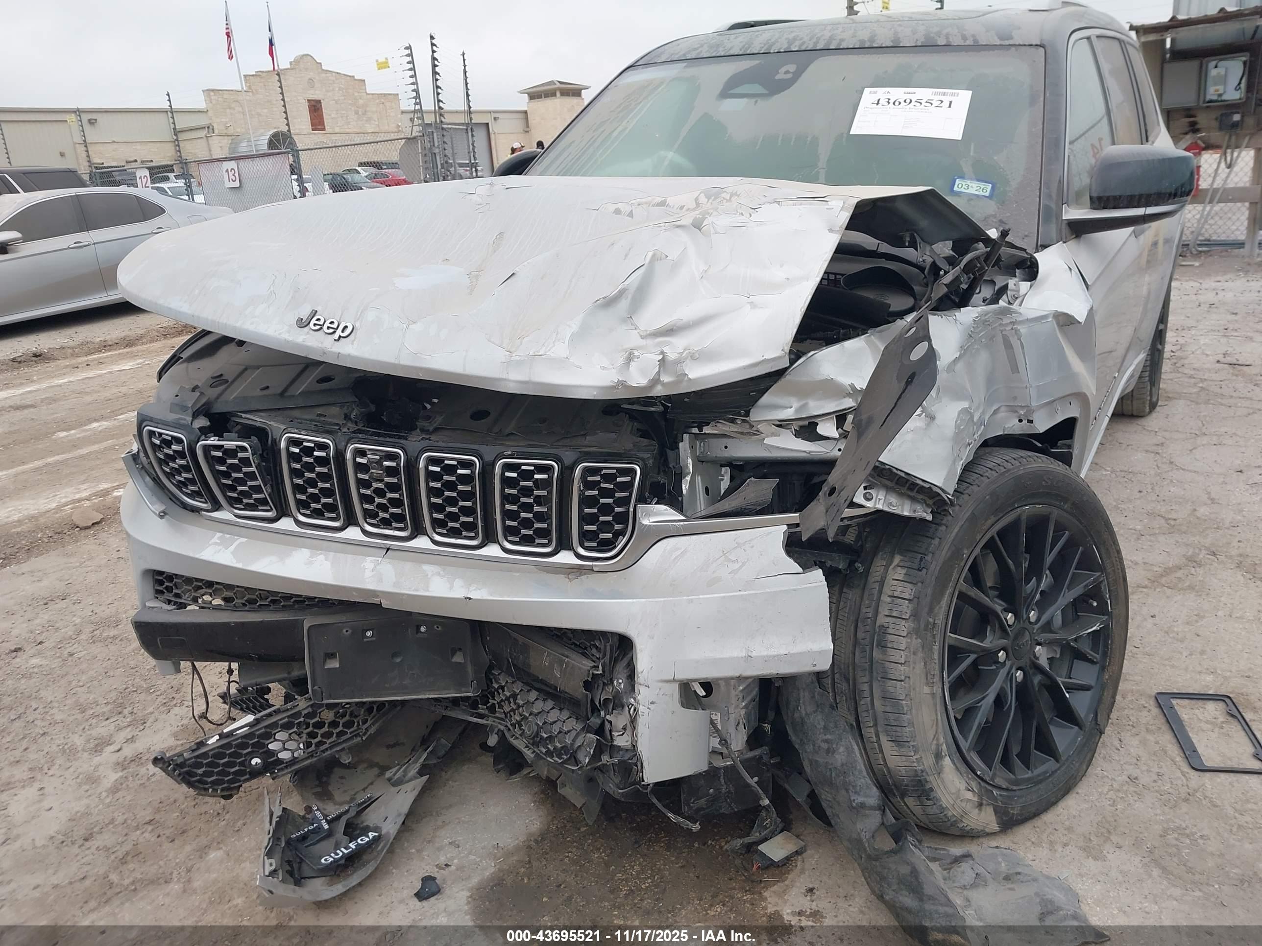 JEEP GRAND image 6
