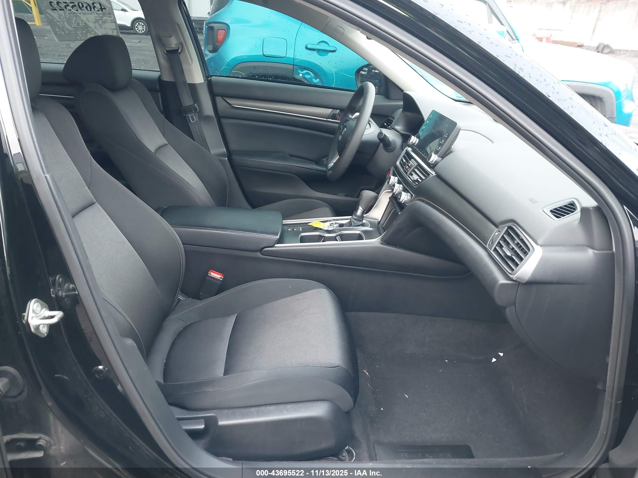 HONDA ACCORD image 5