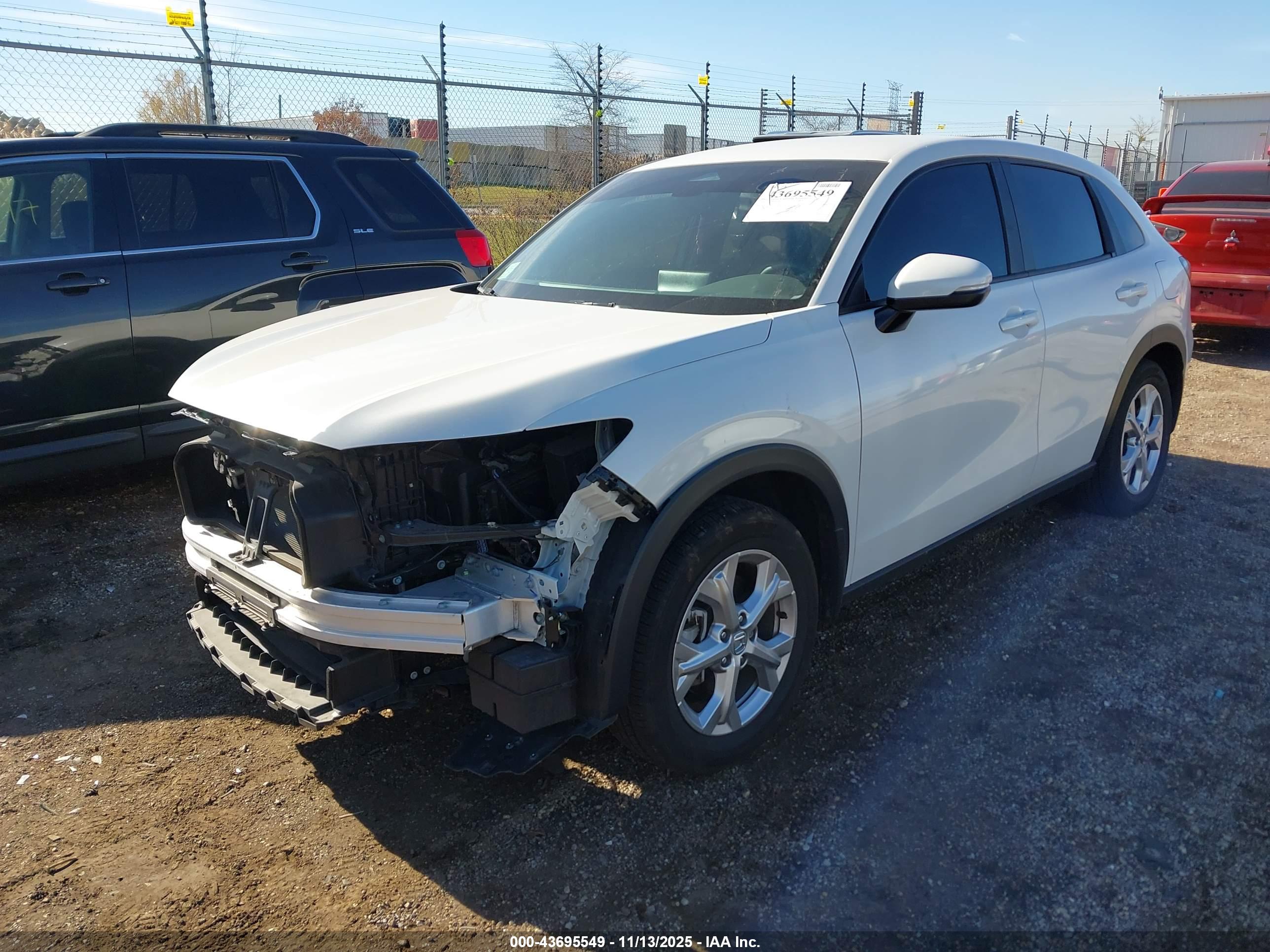 HONDA HR-V image 2