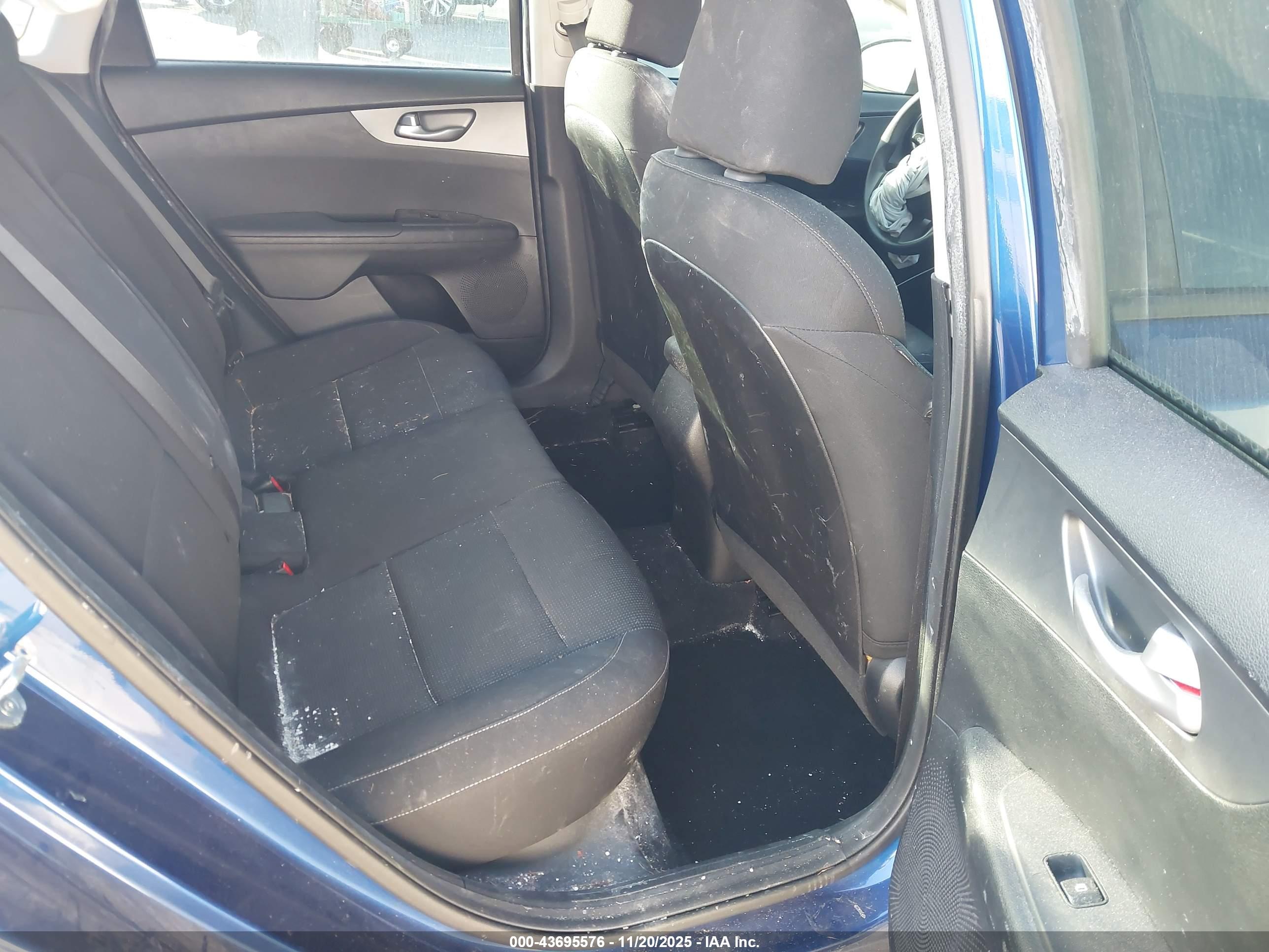 KIA FORTE image 8