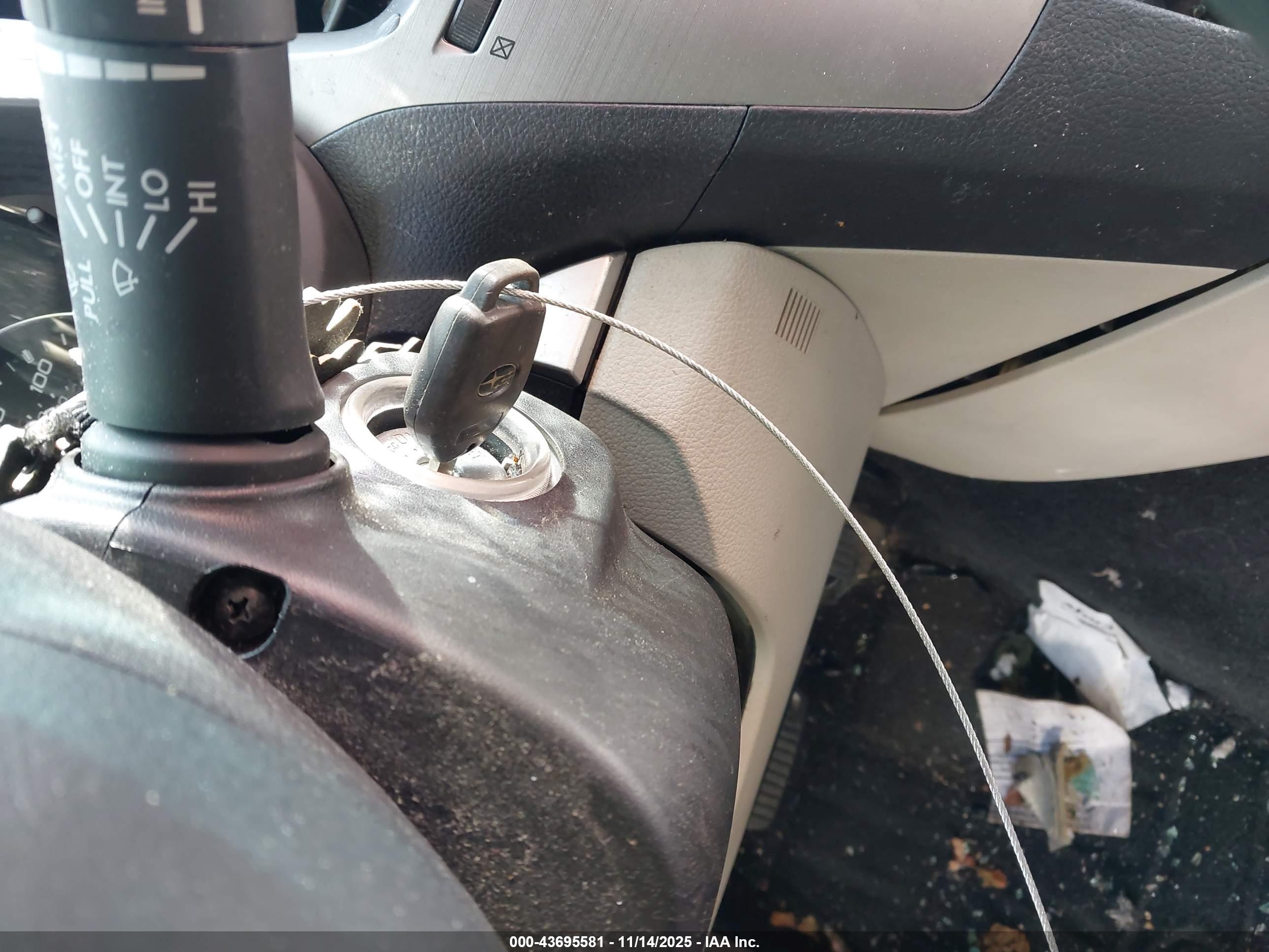 SUBARU OUTBACK image 11