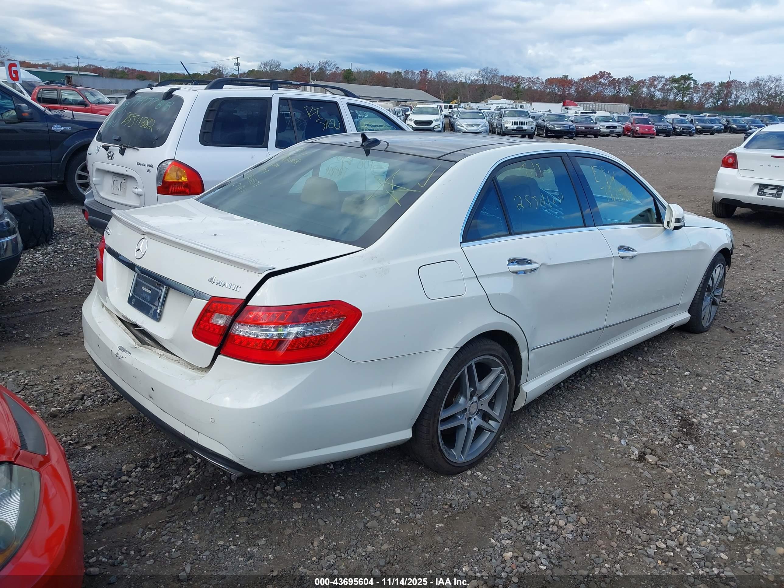 MERCEDES-BENZ E image 4