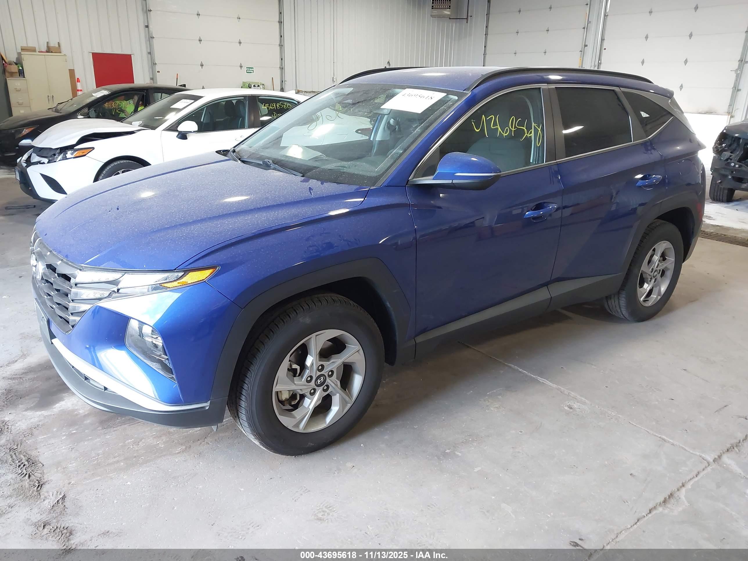 HYUNDAI TUCSON image 2