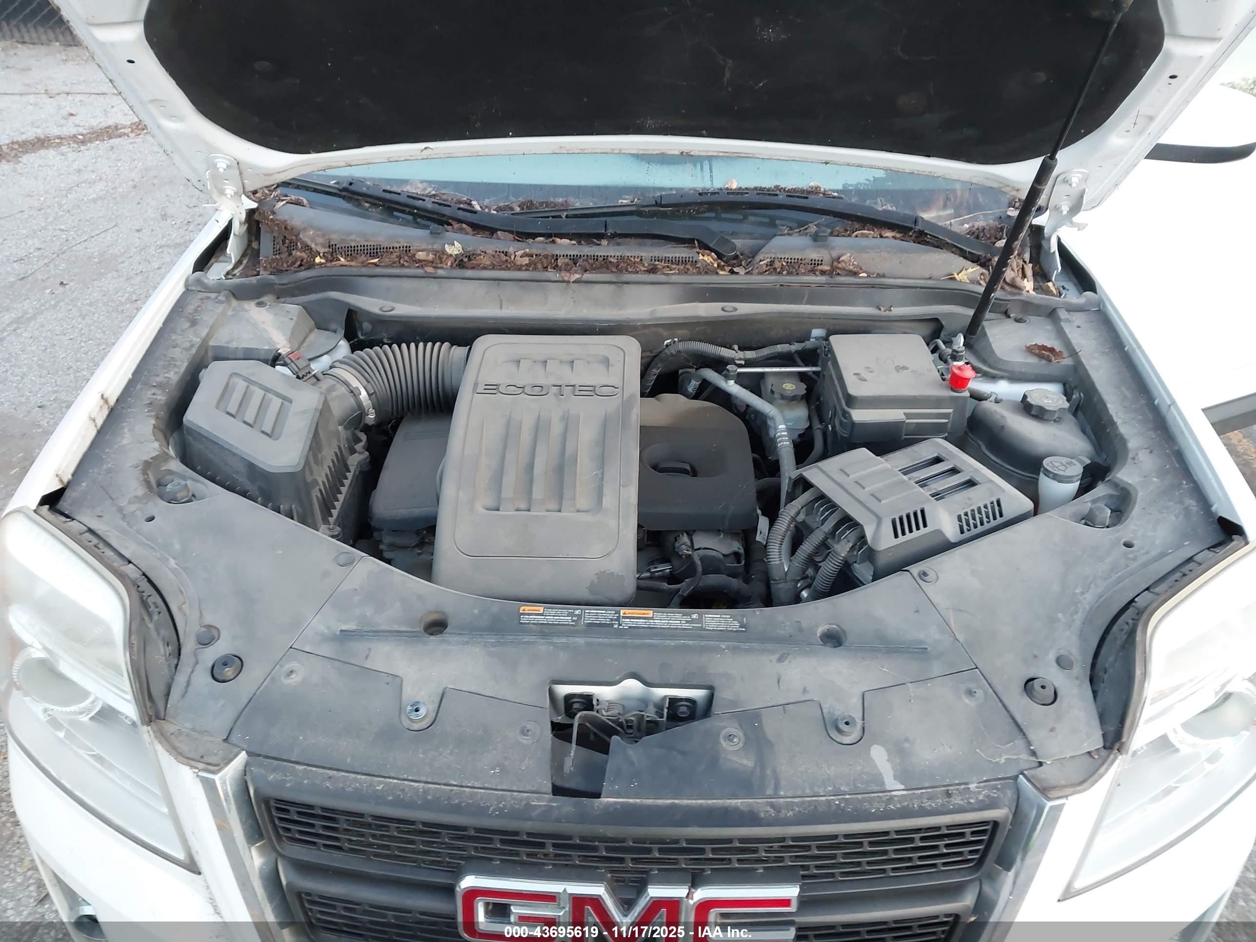 GMC TERRAIN image 10