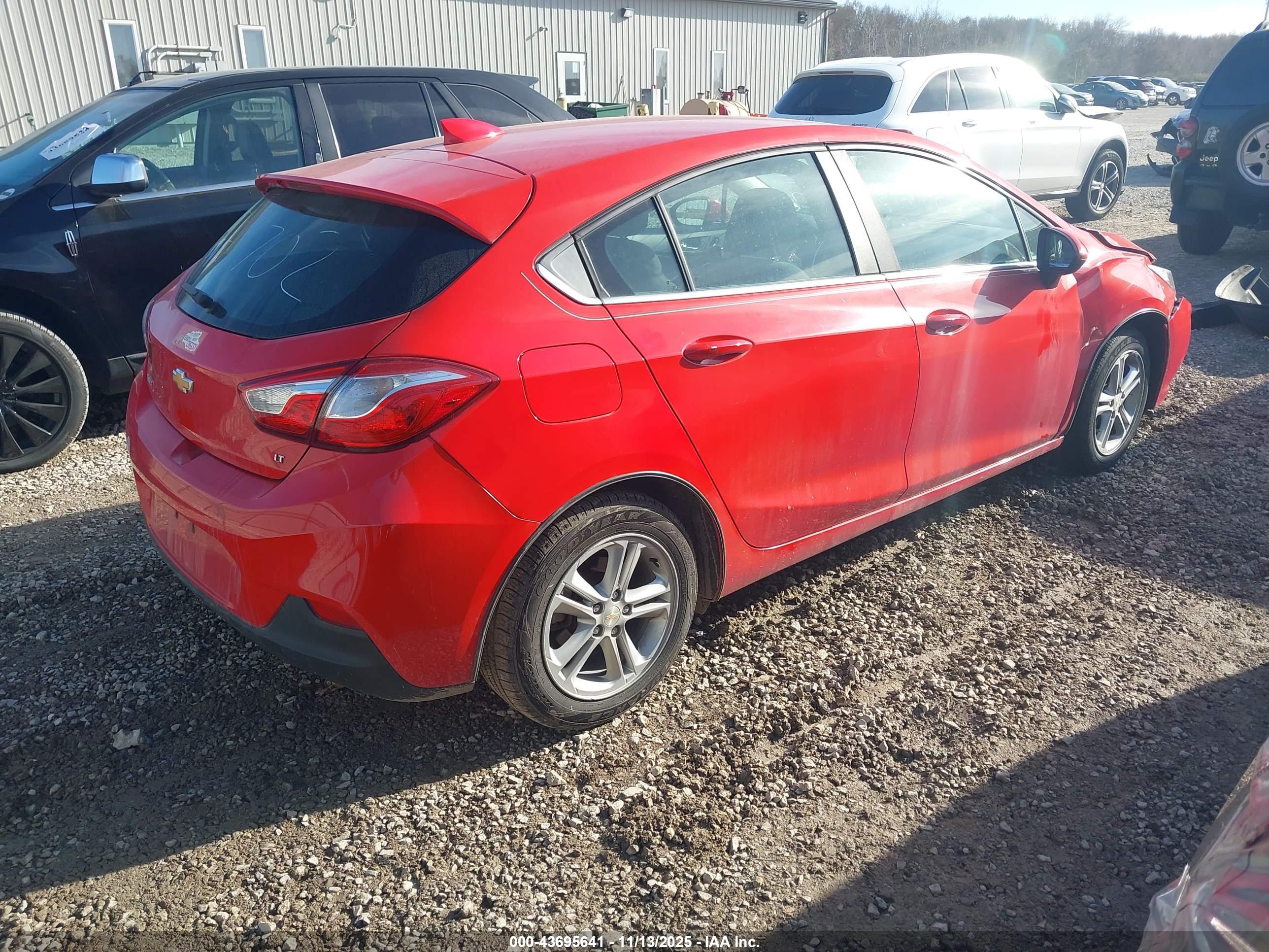 CHEVROLET CRUZE image 4