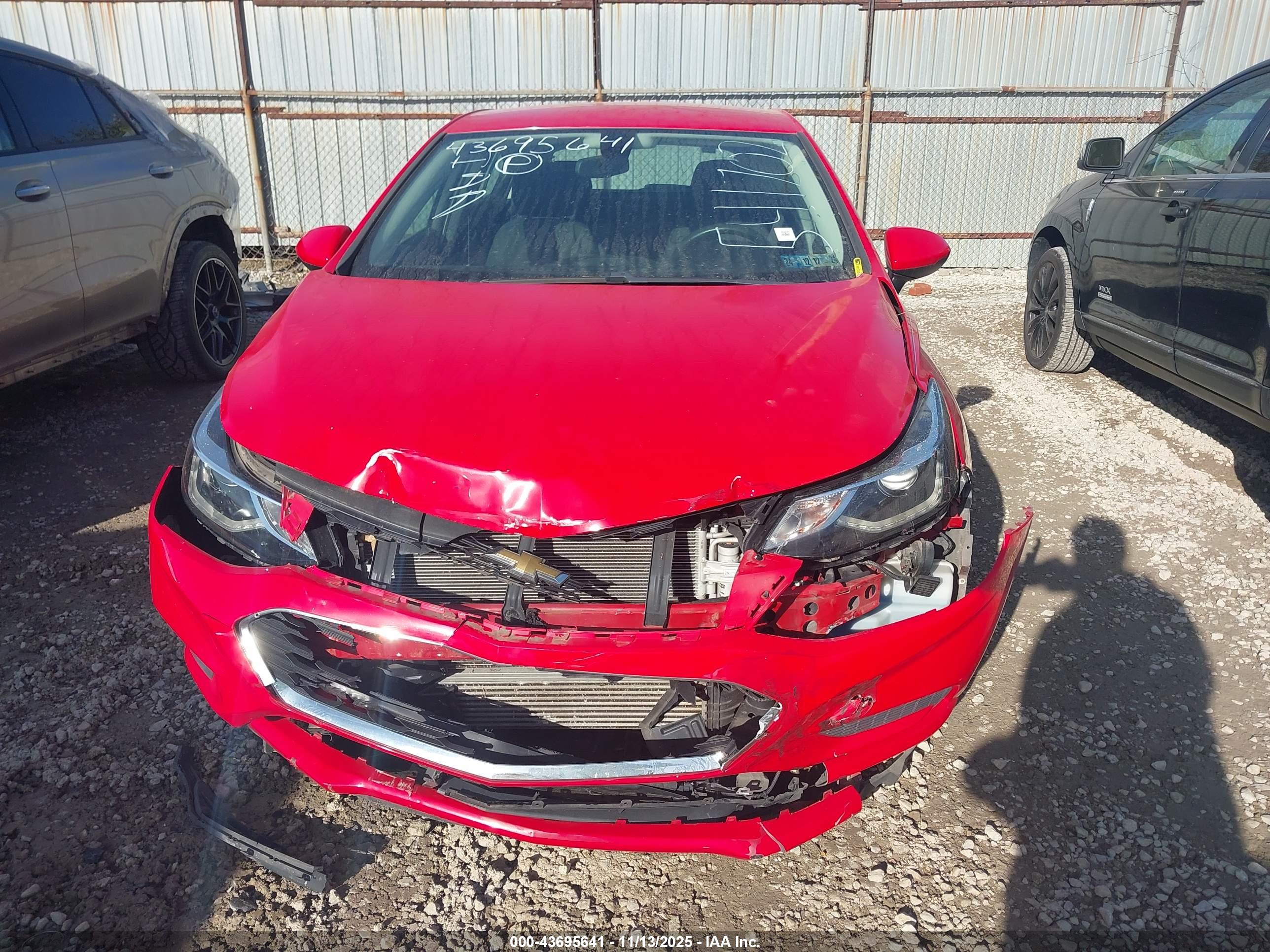 CHEVROLET CRUZE image 6