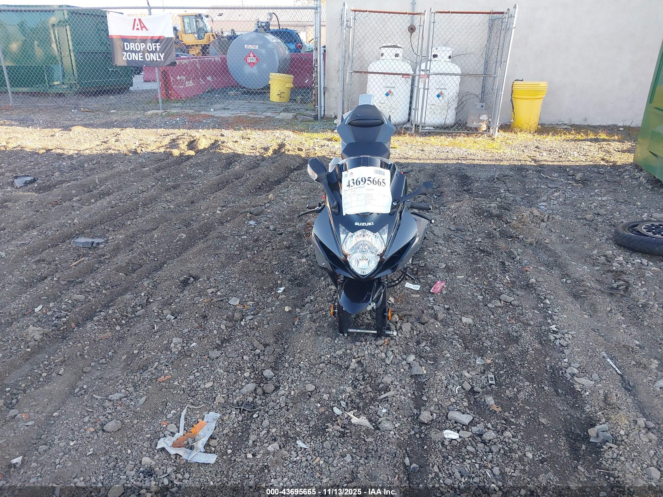 SUZUKI GSX-R600 image 5