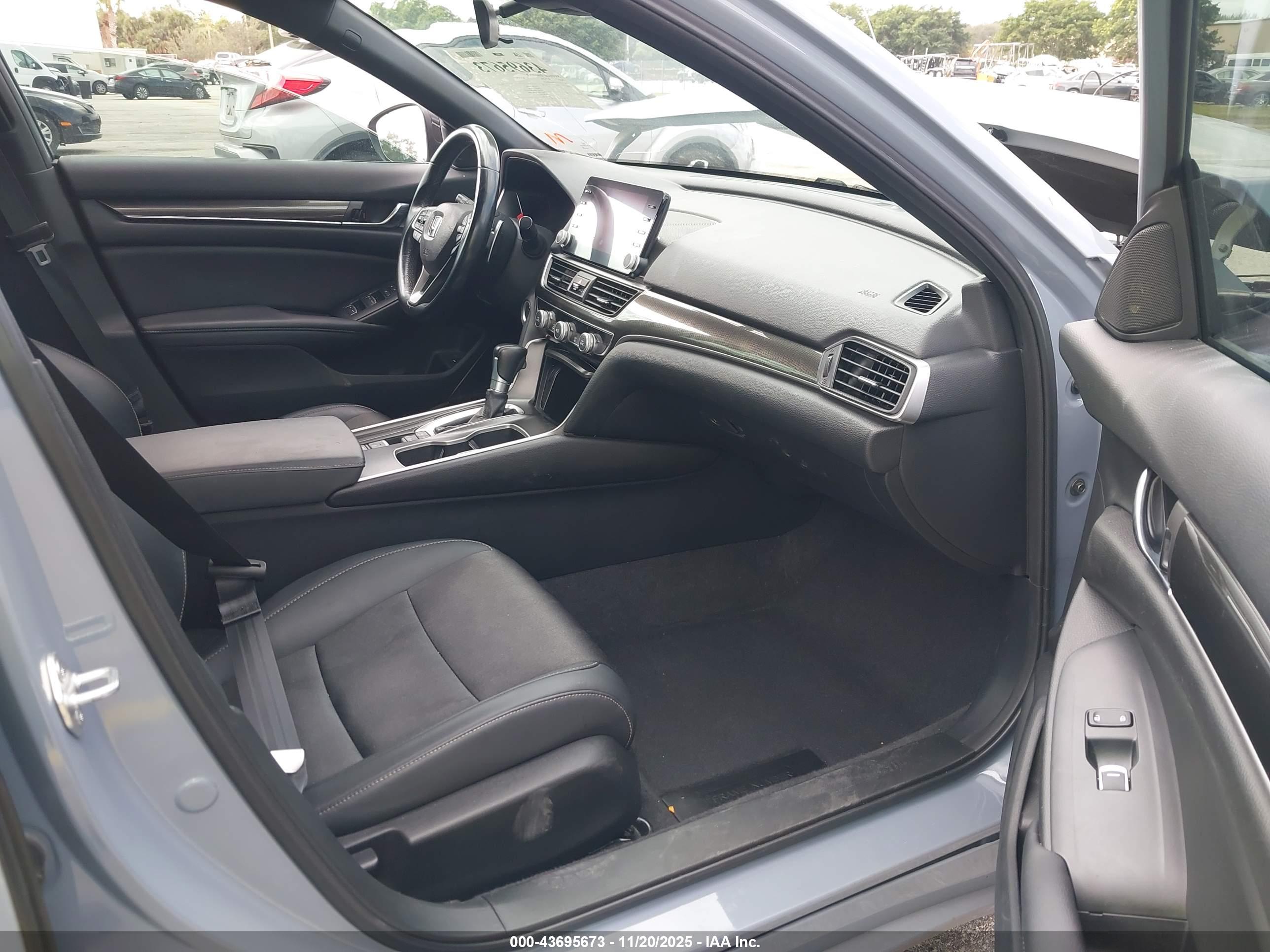 HONDA ACCORD image 5