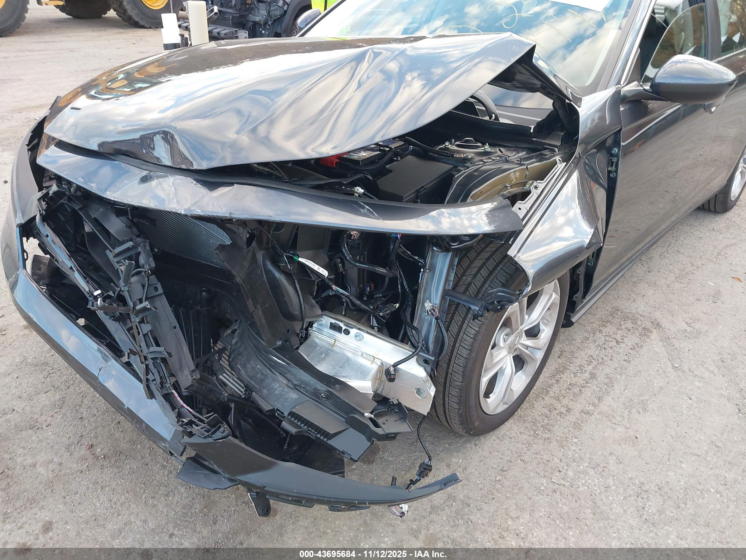 HONDA ACCORD image 6